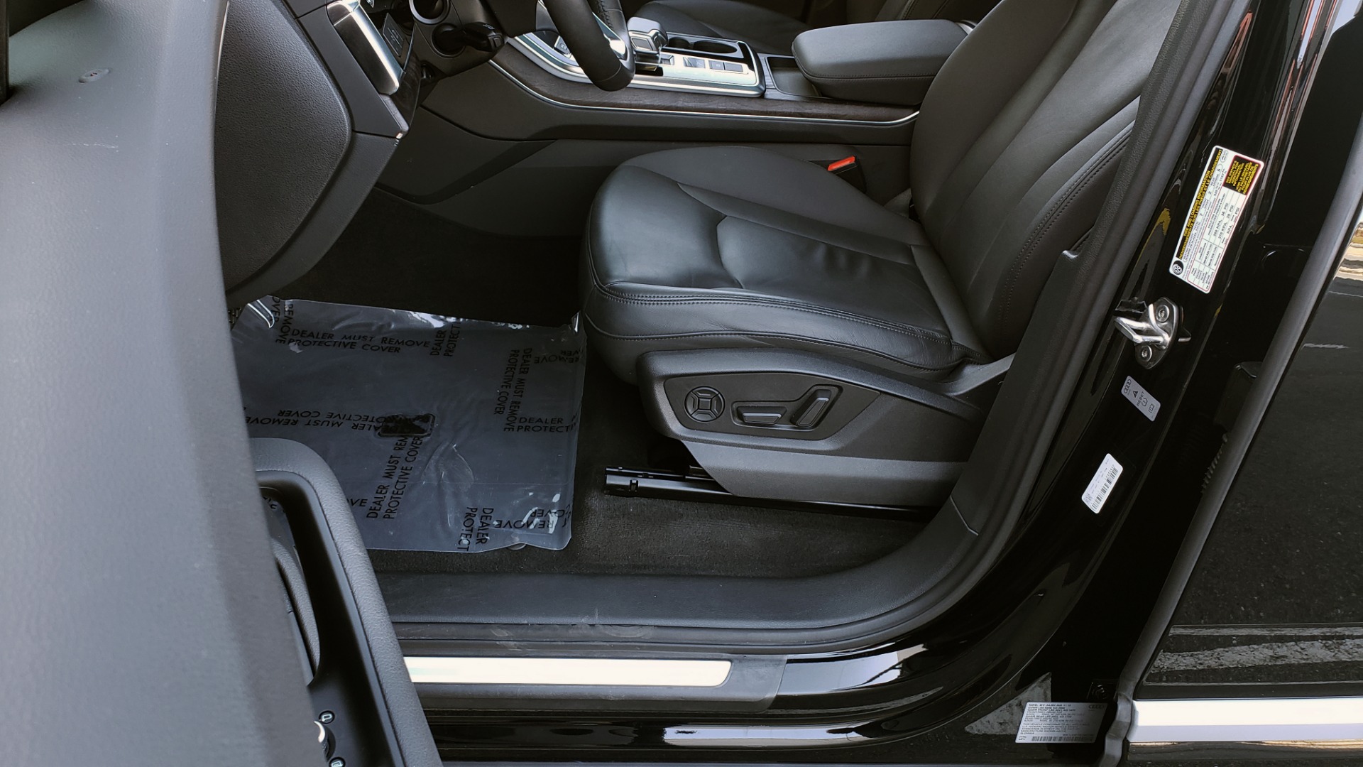 Used 2020 Audi Q7 PREMIUM PLUS / NAV / SUNROOF / 3-ROW / REARVIEW for sale Sold at Formula Imports in Charlotte NC 28227 37