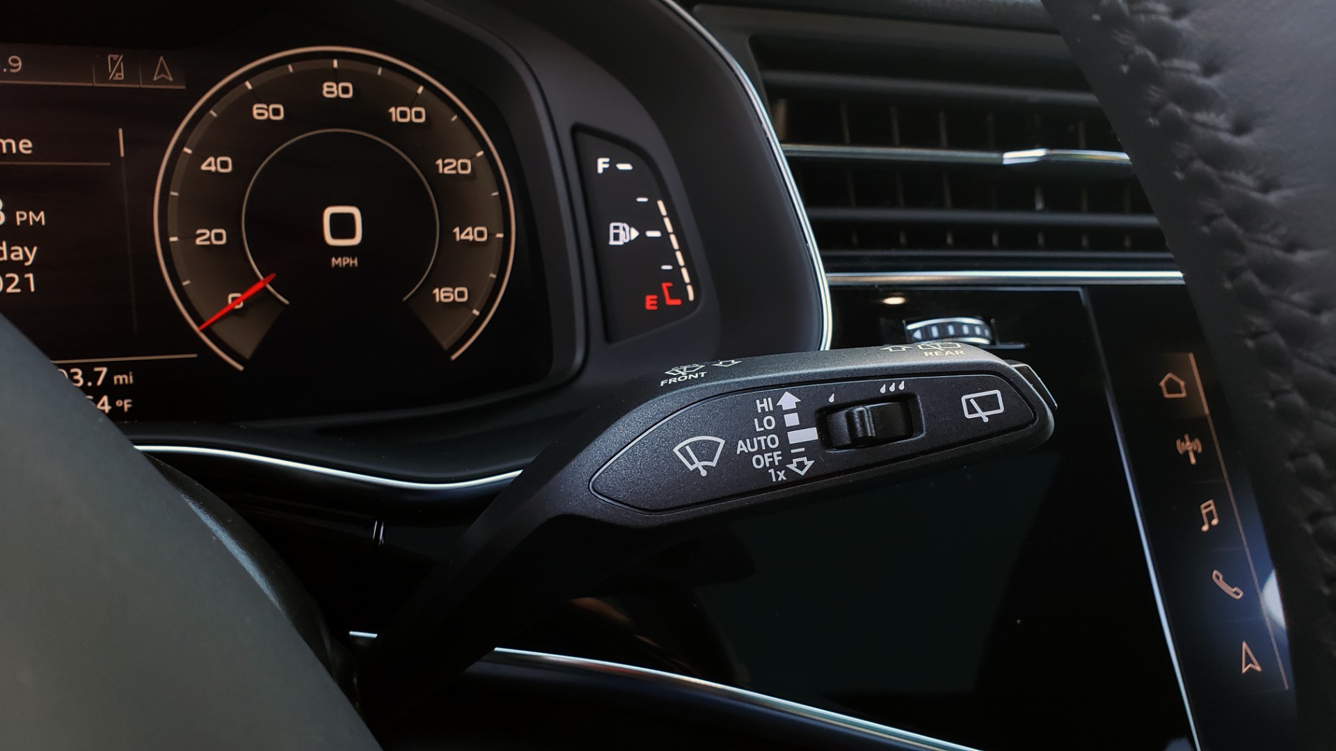 Used 2020 Audi Q7 PREMIUM PLUS / NAV / SUNROOF / 3-ROW / REARVIEW for sale Sold at Formula Imports in Charlotte NC 28227 44