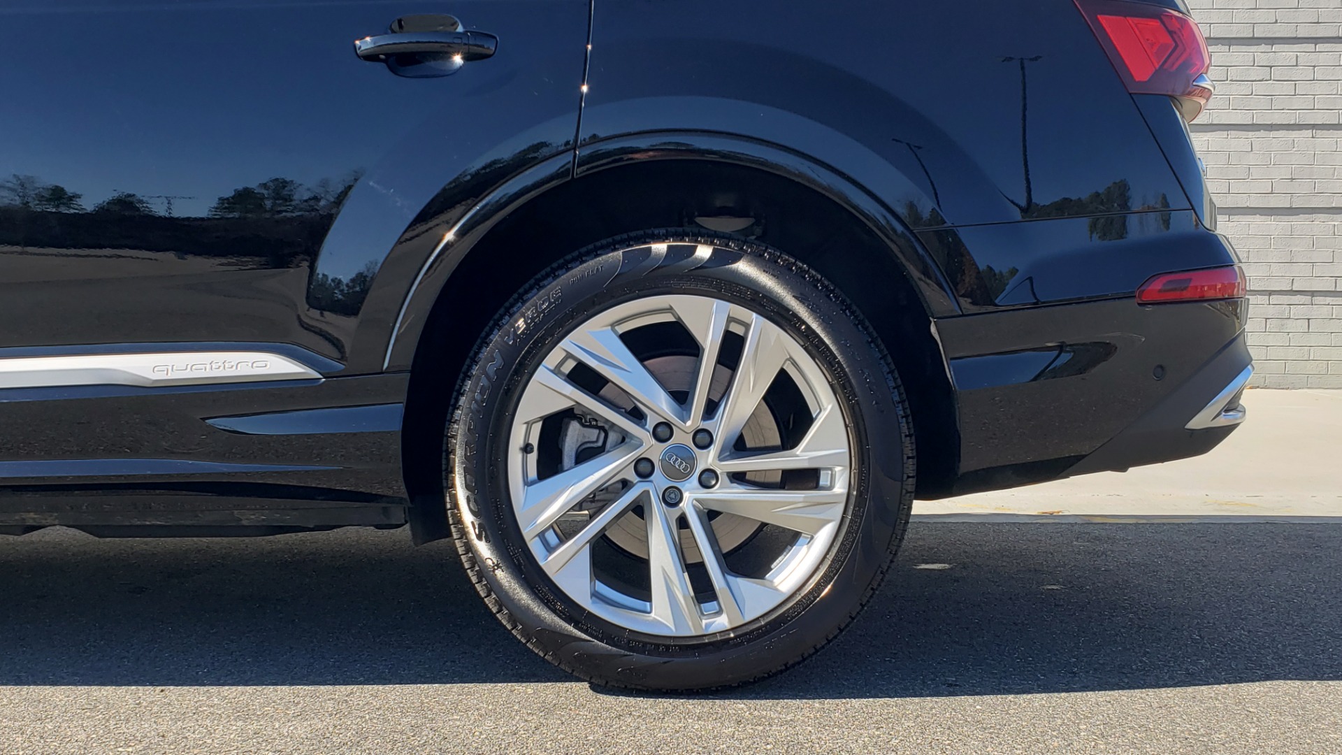 Used 2020 Audi Q7 PREMIUM PLUS / NAV / SUNROOF / 3-ROW / REARVIEW for sale Sold at Formula Imports in Charlotte NC 28227 87