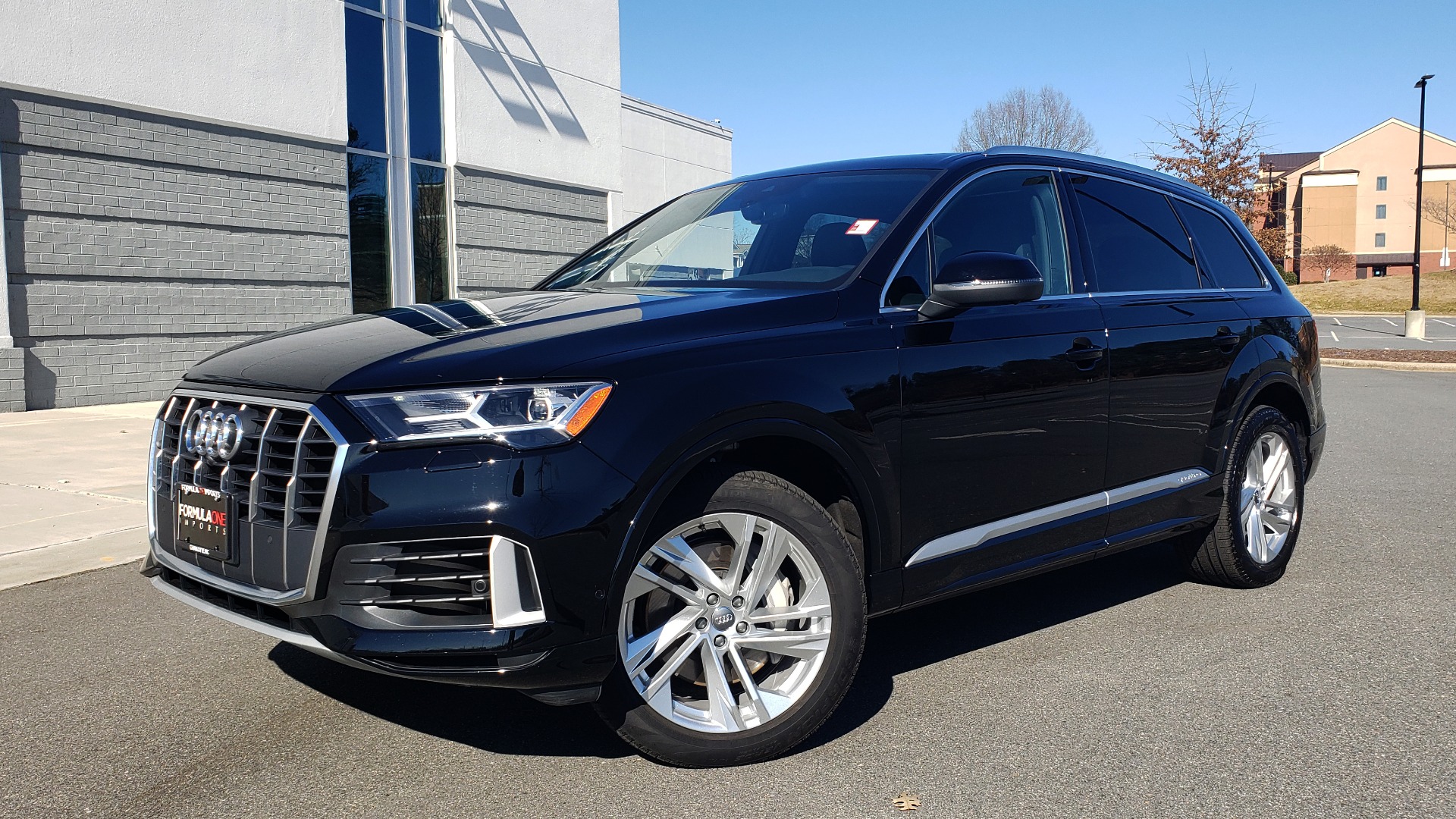 Used 2020 Audi Q7 PREMIUM PLUS / NAV / SUNROOF / 3-ROW / REARVIEW for sale Sold at Formula Imports in Charlotte NC 28227 1
