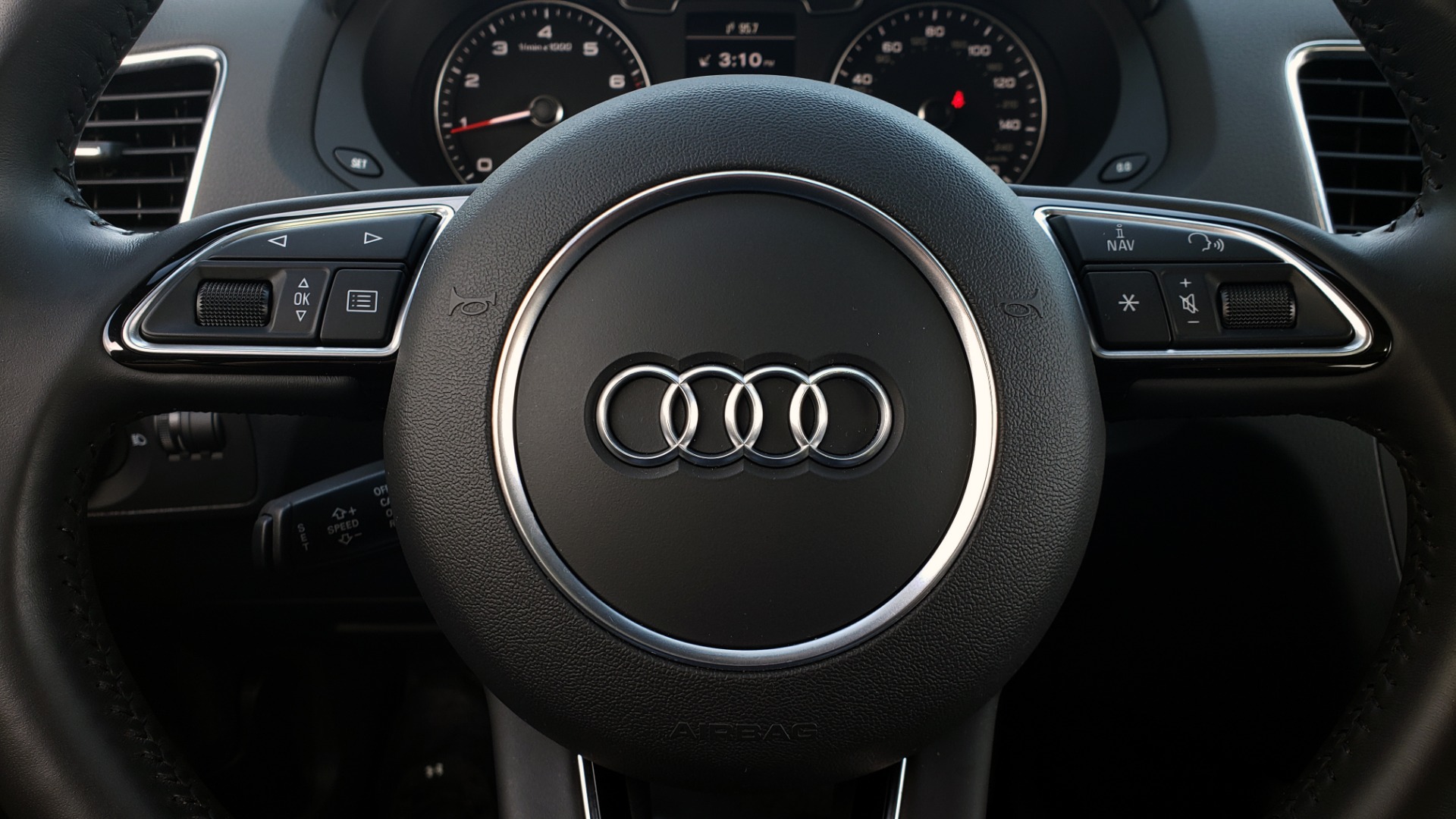 Used 2018 Audi Q3 SPORT PREMIUM PLUS / TECHNOLOGY / SUNROOF / BOSE / REARVIEW for sale Sold at Formula Imports in Charlotte NC 28227 37
