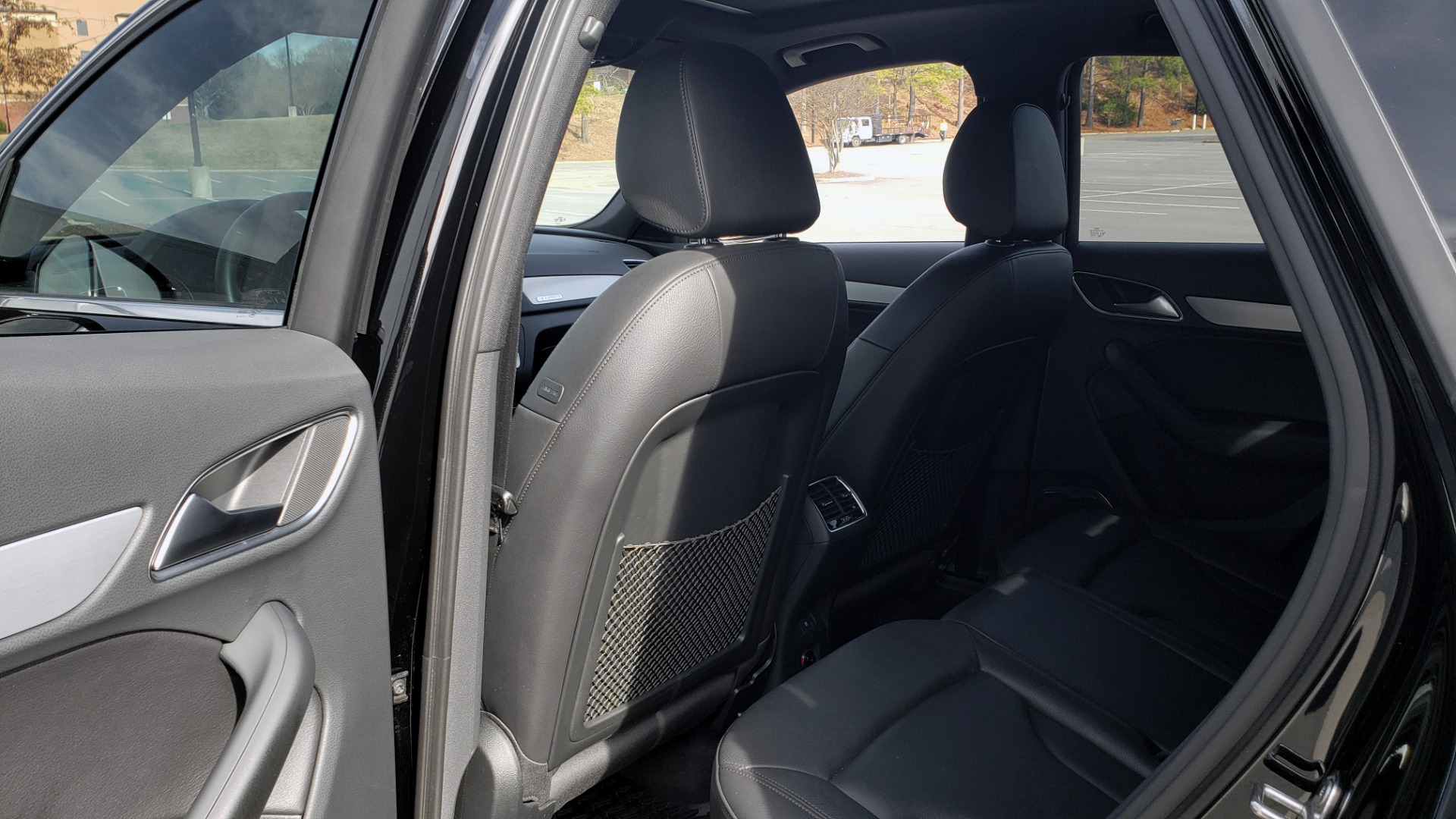 Used 2018 Audi Q3 SPORT PREMIUM PLUS / TECHNOLOGY / SUNROOF / BOSE / REARVIEW for sale Sold at Formula Imports in Charlotte NC 28227 58