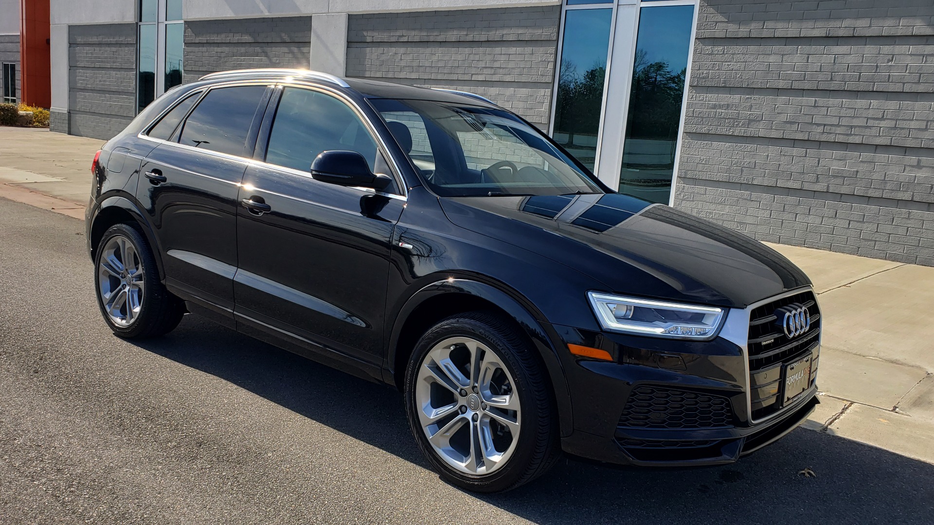 Used 2018 Audi Q3 SPORT PREMIUM PLUS / TECHNOLOGY / SUNROOF / BOSE / REARVIEW for sale Sold at Formula Imports in Charlotte NC 28227 8