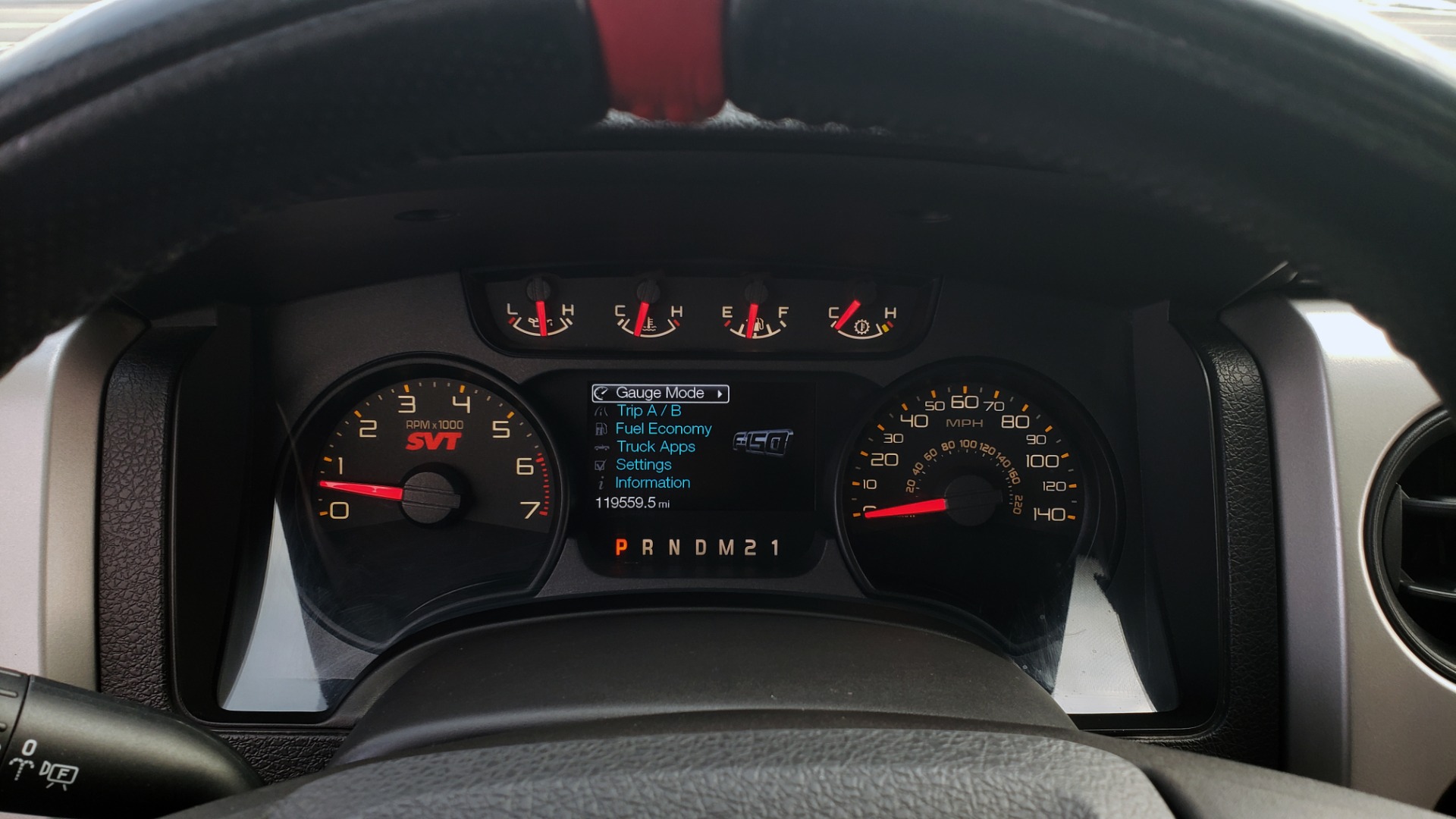 Used 2013 Ford F-150 SVT RAPTOR 4X4 SUPERCREW / 6.2L V8 / 6-SPD AUTO / NAV / LUX PKG for sale Sold at Formula Imports in Charlotte NC 28227 33