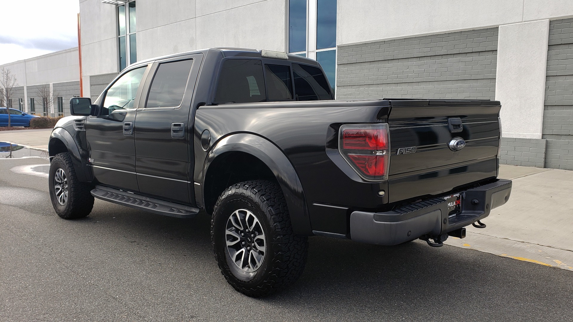 Used 2013 Ford F-150 SVT RAPTOR 4X4 SUPERCREW / 6.2L V8 / 6-SPD AUTO / NAV / LUX PKG for sale Sold at Formula Imports in Charlotte NC 28227 5