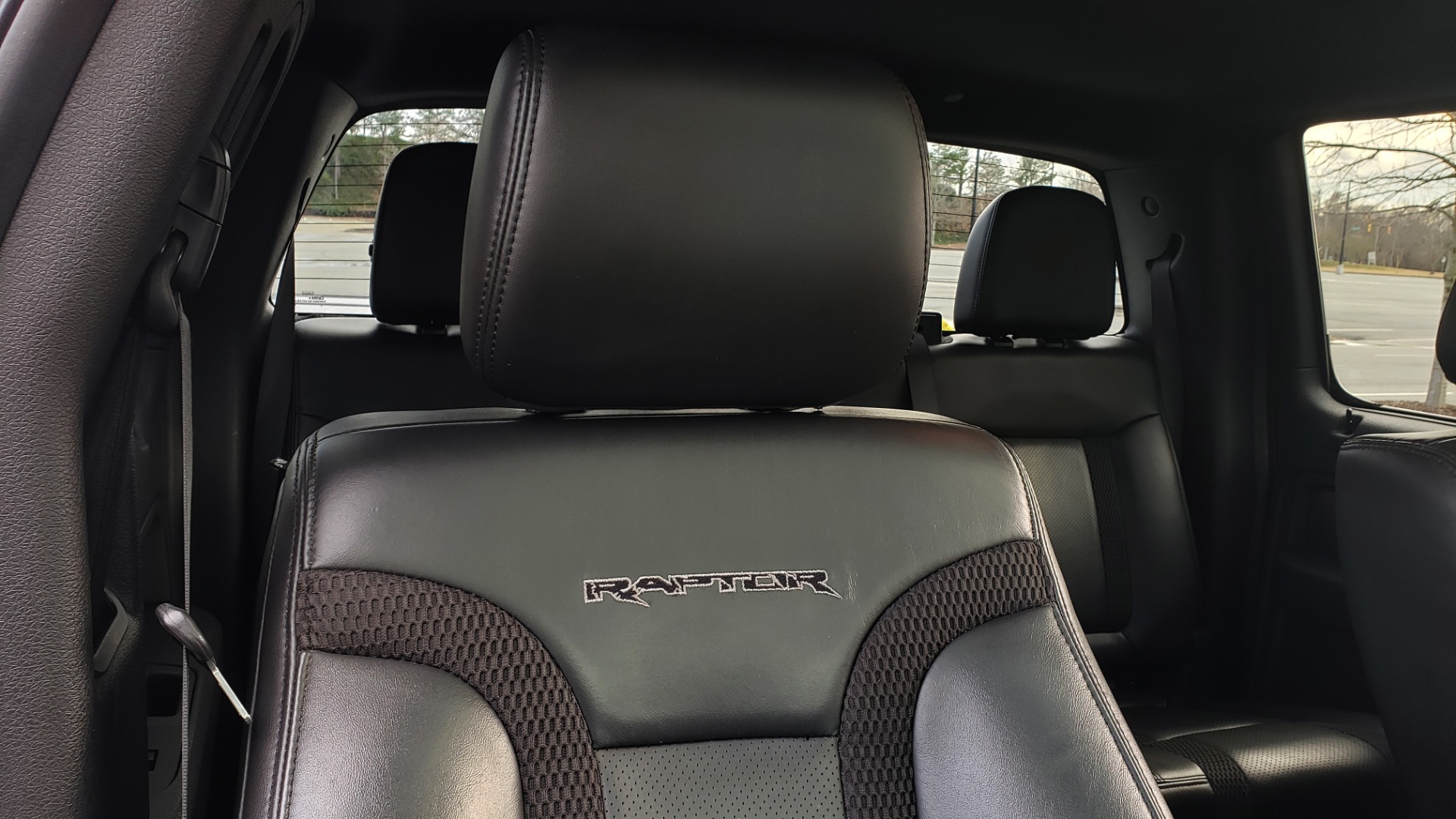 Used 2013 Ford F-150 SVT RAPTOR 4X4 SUPERCREW / 6.2L V8 / 6-SPD AUTO / NAV / LUX PKG for sale Sold at Formula Imports in Charlotte NC 28227 56