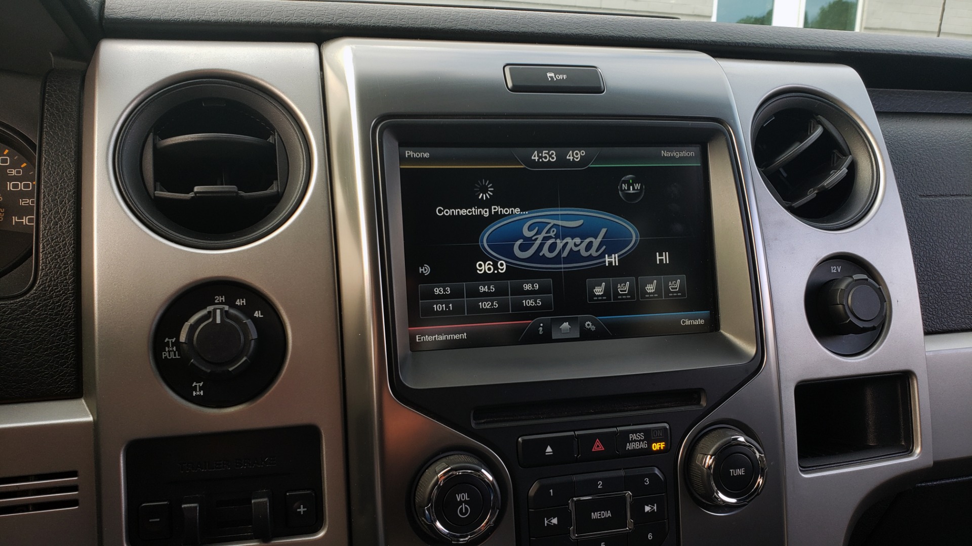 Used 2013 Ford F-150 SVT RAPTOR 4X4 SUPERCREW / 6.2L V8 / 6-SPD AUTO / NAV / LUX PKG for sale Sold at Formula Imports in Charlotte NC 28227 68