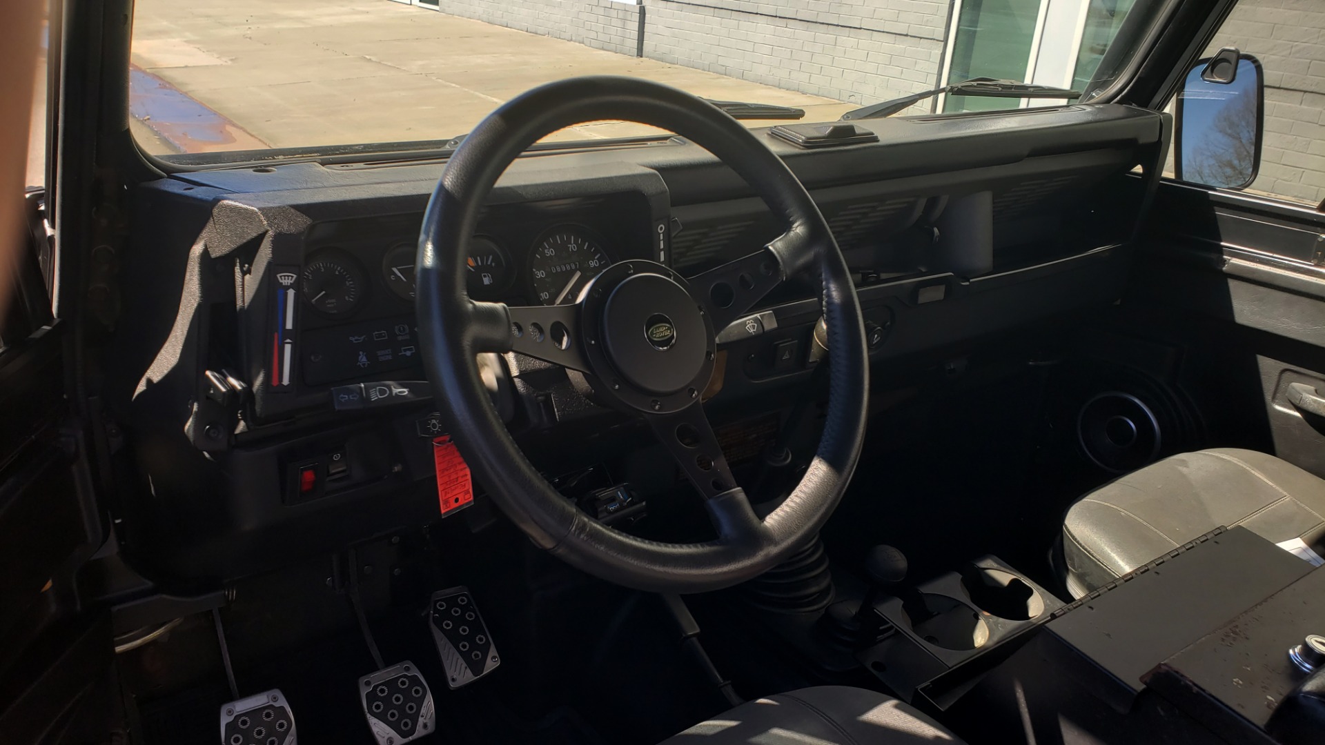 Used 1995 Land Rover DEFENDER 90 4x4 / 3.9L V8 / SOFT-TOP / 5-SPD MANUAL / RUNS GREAT for sale Sold at Formula Imports in Charlotte NC 28227 23