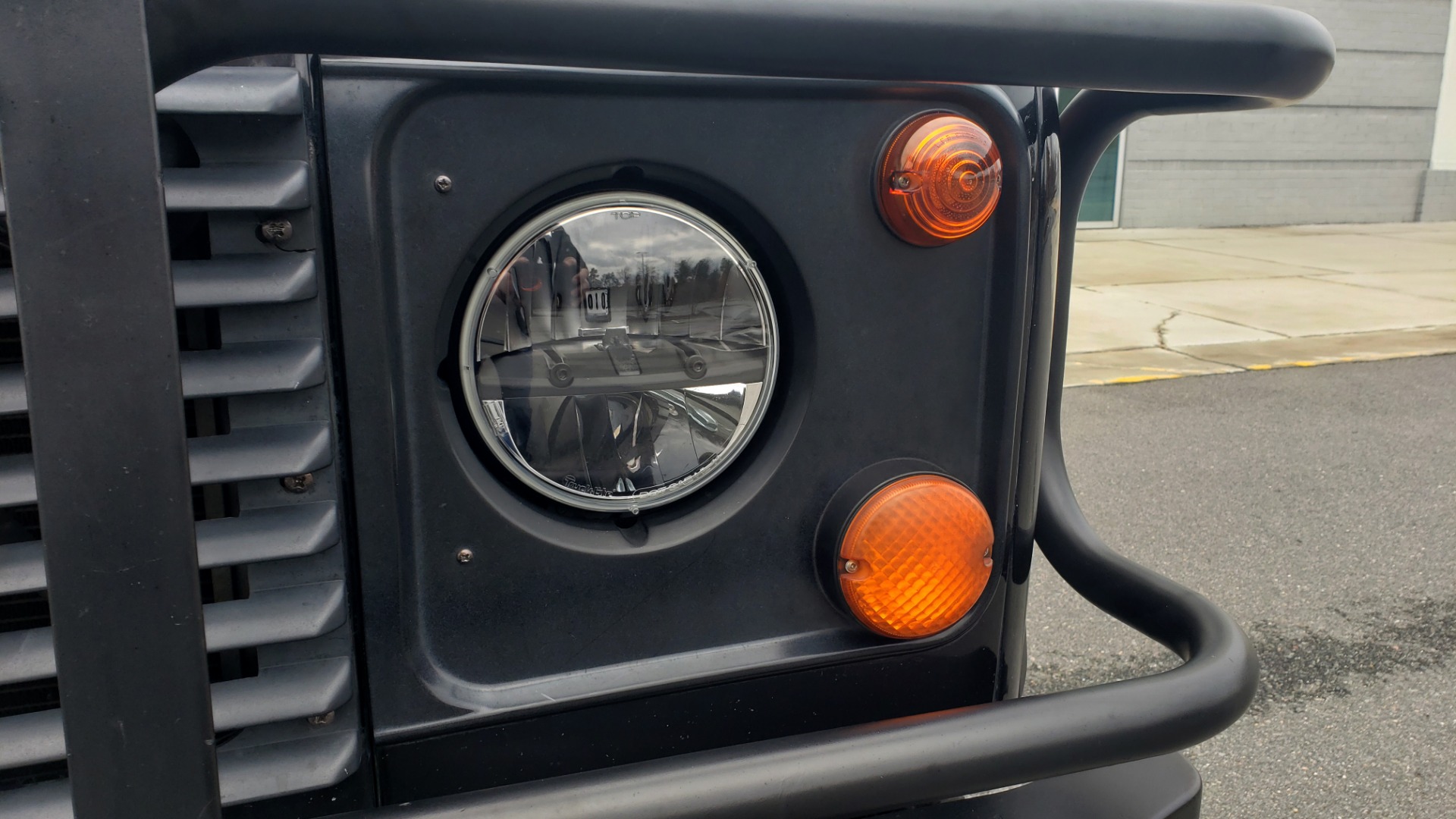 Used 1995 Land Rover DEFENDER 90 4x4 / 3.9L V8 / SOFT-TOP / 5-SPD MANUAL / RUNS GREAT for sale Sold at Formula Imports in Charlotte NC 28227 60