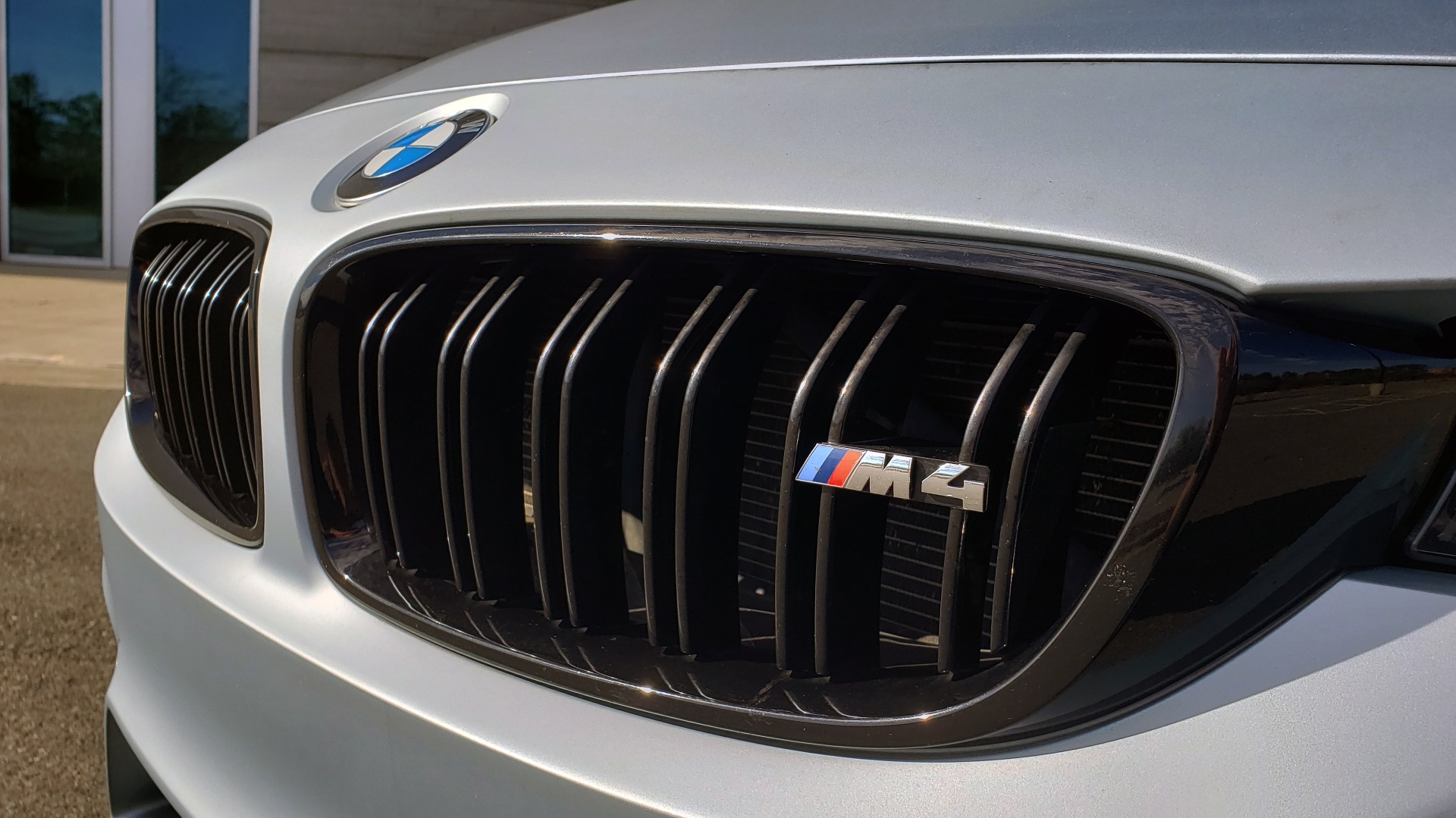 Used 2015 BMW M4 COUPE / EXEC PKG / DRVR ASST PLUS / LIGHTING / M-SUSPENSION for sale Sold at Formula Imports in Charlotte NC 28227 29