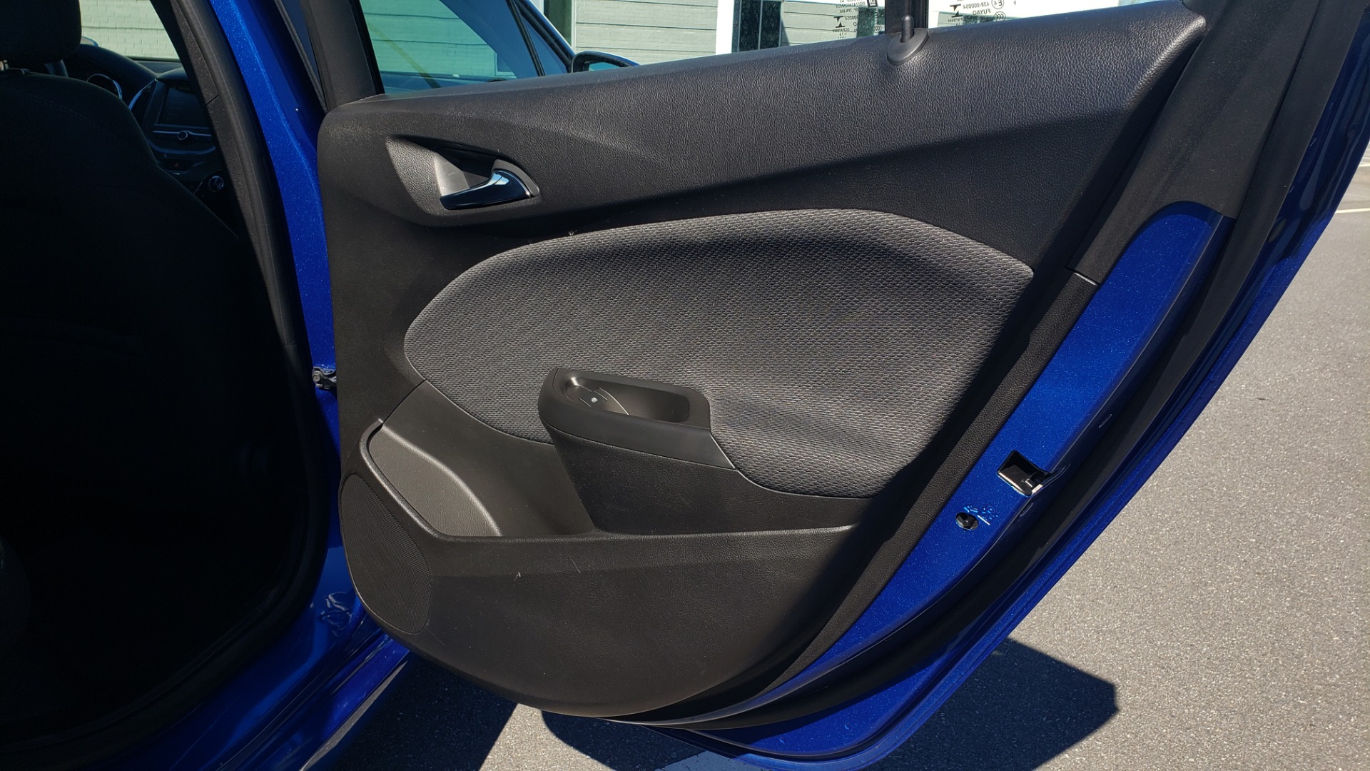 Used 2017 Chevrolet CRUZE LT 1.4L 1SD / 6-SPD AUTO / HTS STS / REMOTE START / REARVIEW for sale Sold at Formula Imports in Charlotte NC 28227 60