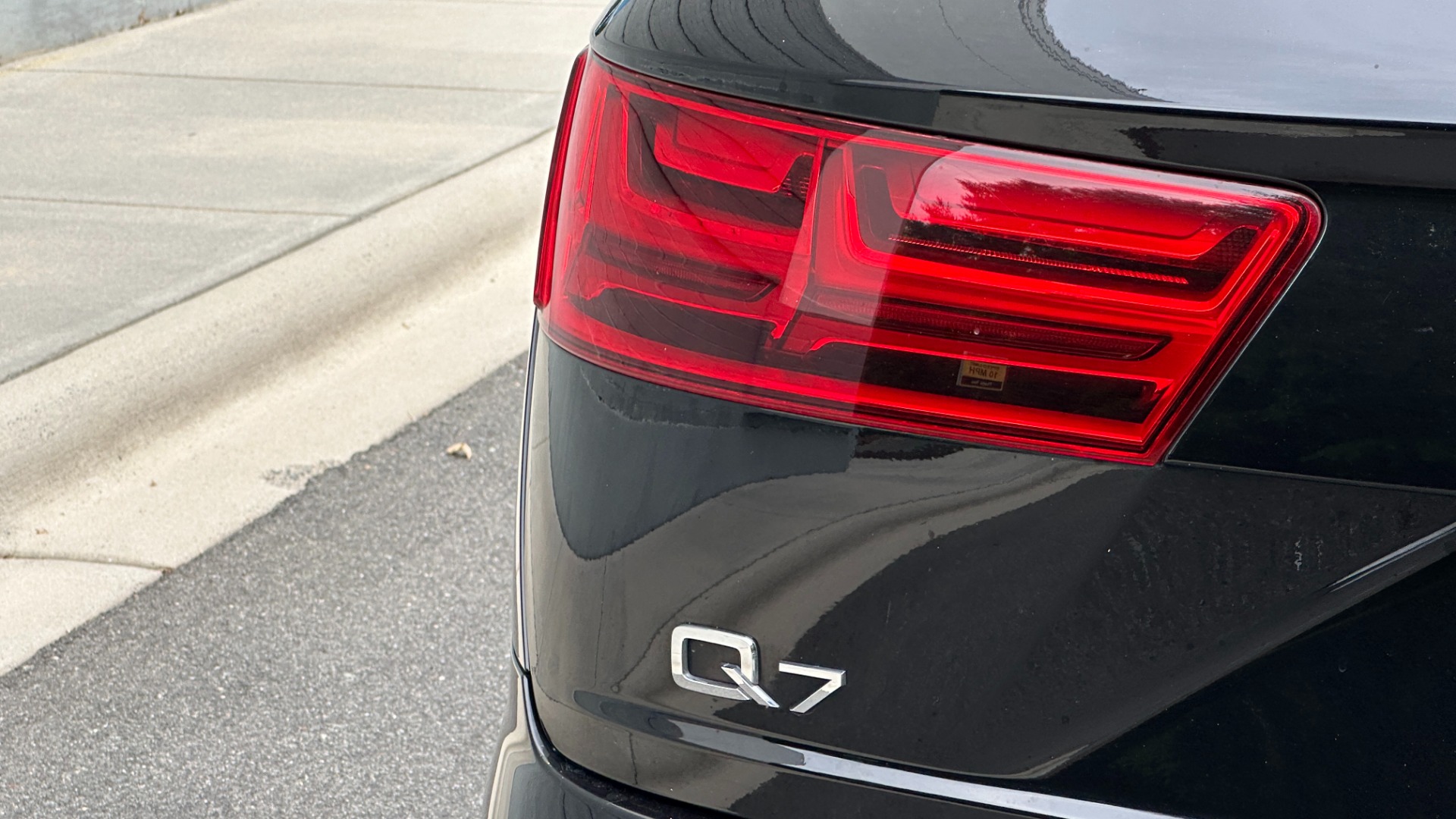 Used 2017 Audi Q7 PREMIUM PLUS / VISION PACKAGE / GRAY OAK TRIM / QUATTRO for sale Sold at Formula Imports in Charlotte NC 28227 42