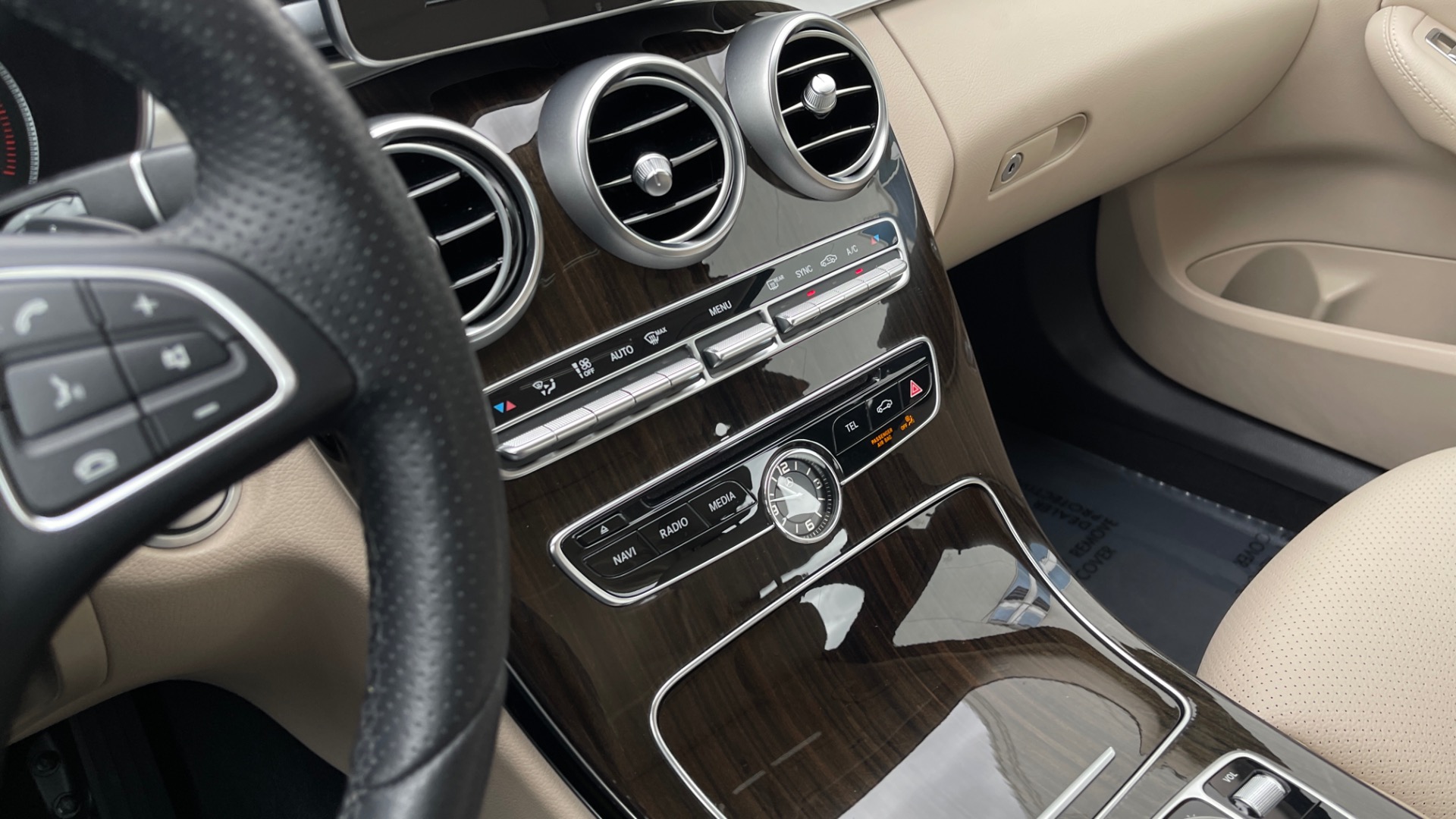 Used 2018 Mercedes-Benz C-Class C 300 / PREMIUM PACKAGE / 18IN WHEELS / HEATED FRONT SEATS / LED HEADLIGHTS for sale Sold at Formula Imports in Charlotte NC 28227 22