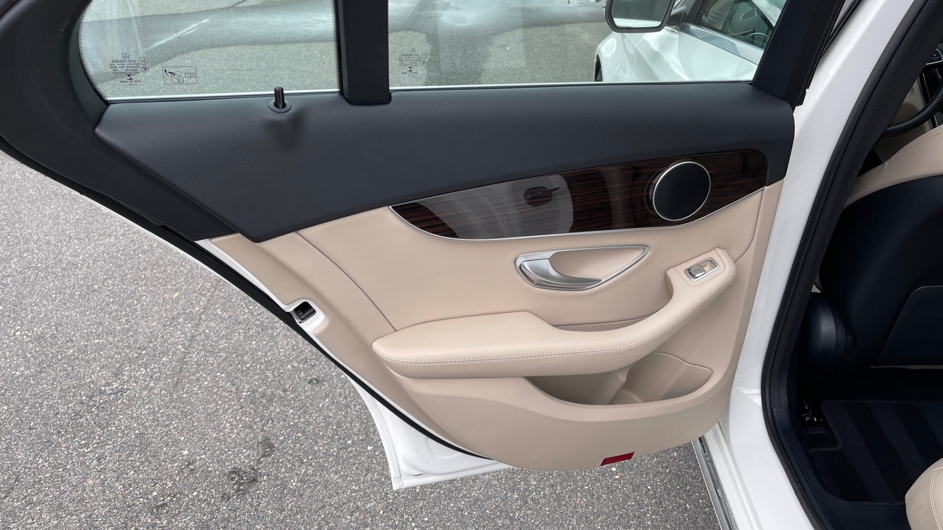 Used 2018 Mercedes-Benz C-Class C 300 / PREMIUM PACKAGE / 18IN WHEELS / HEATED FRONT SEATS / LED HEADLIGHTS for sale Sold at Formula Imports in Charlotte NC 28227 28