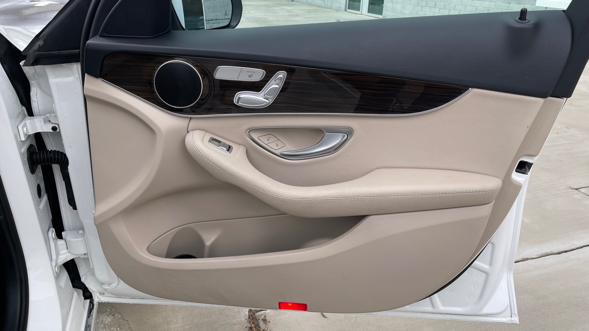 Used 2018 Mercedes-Benz C-Class C 300 / PREMIUM PACKAGE / 18IN WHEELS / HEATED FRONT SEATS / LED HEADLIGHTS for sale Sold at Formula Imports in Charlotte NC 28227 31