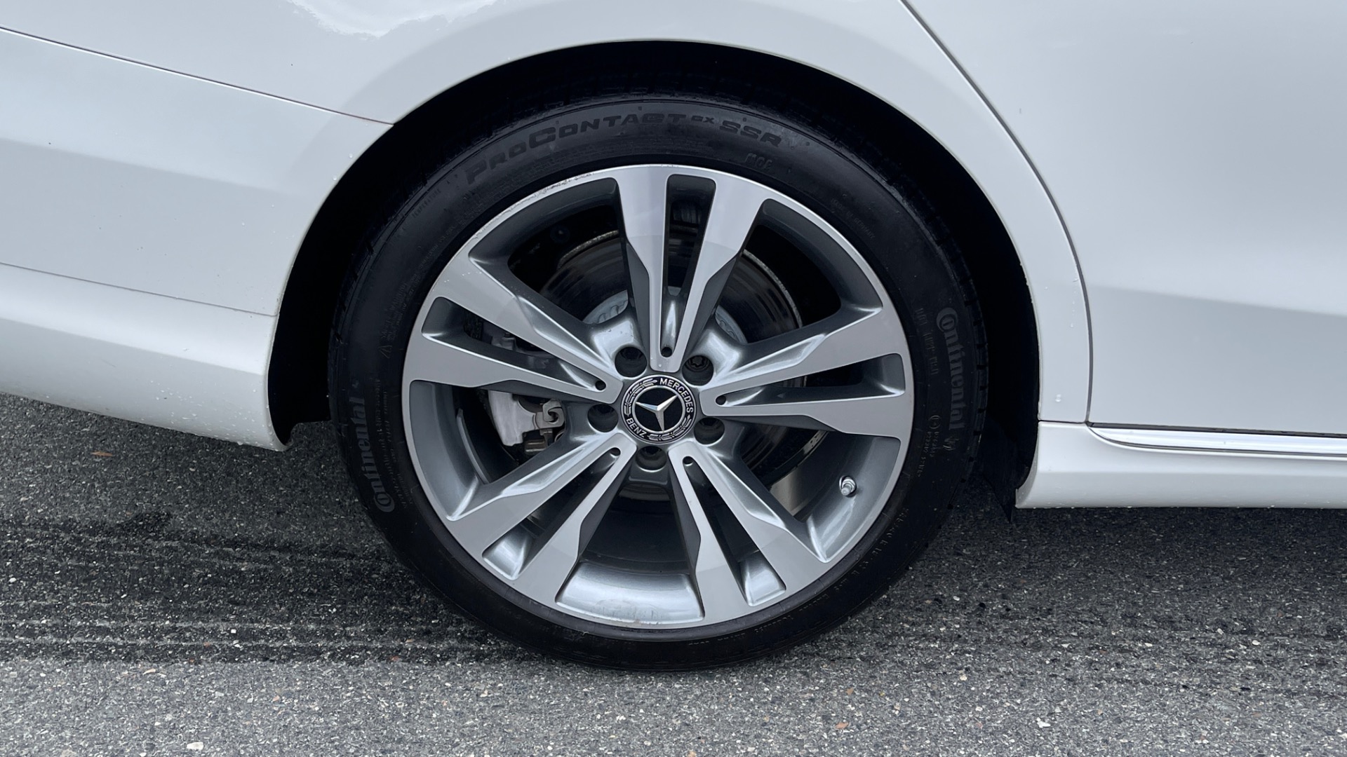 Used 2018 Mercedes-Benz C-Class C 300 / PREMIUM PACKAGE / 18IN WHEELS / HEATED FRONT SEATS / LED HEADLIGHTS for sale Sold at Formula Imports in Charlotte NC 28227 43