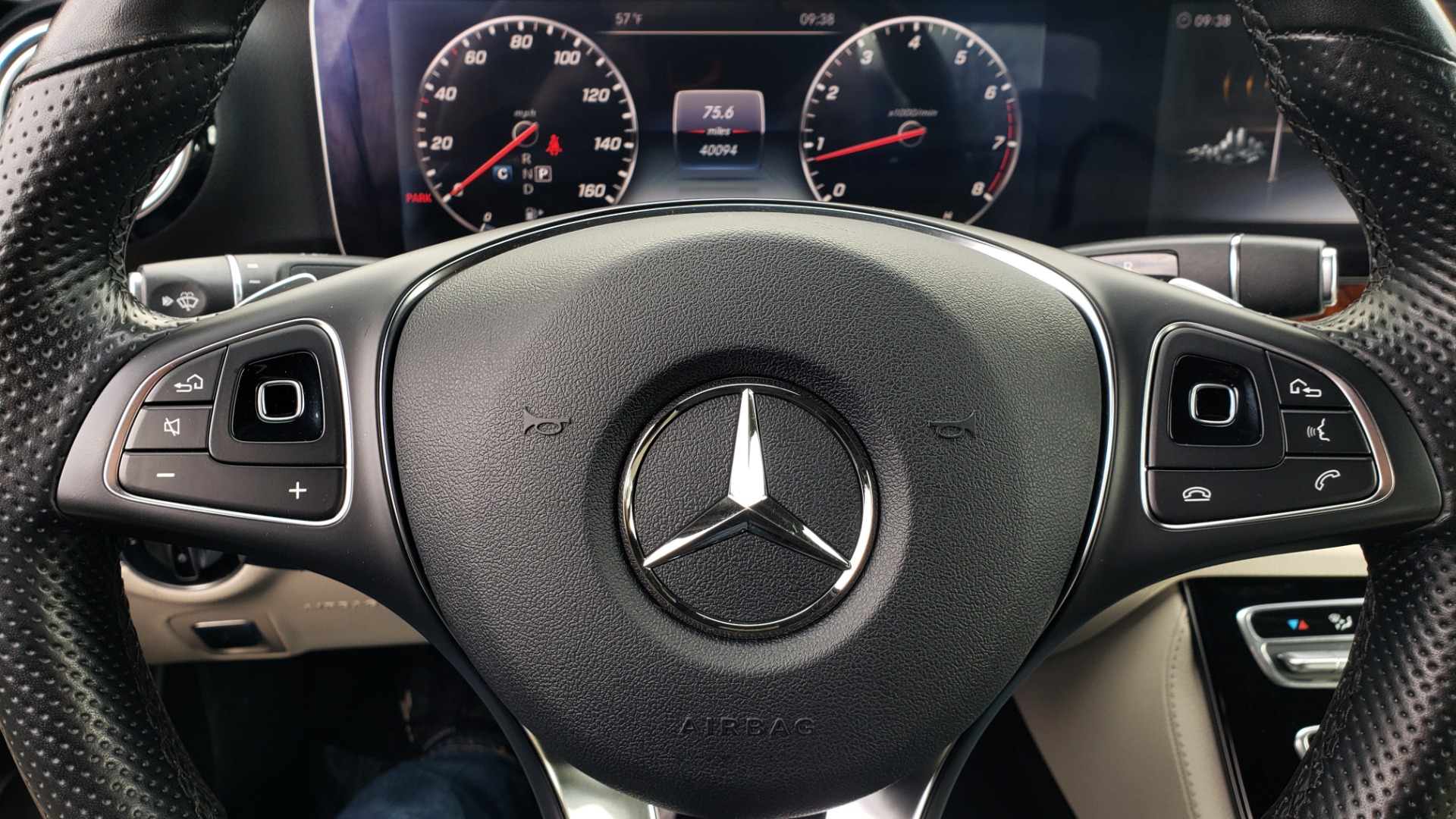 Used 2018 Mercedes-Benz E-CLASS E 300 PREM PKG 2 / NAV / PANO-ROOF / WARMTH & COMFORT PKG for sale Sold at Formula Imports in Charlotte NC 28227 39