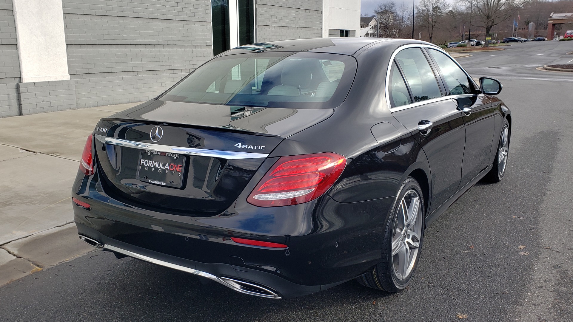 Used 2018 Mercedes-Benz E-CLASS E 300 PREM PKG 2 / NAV / PANO-ROOF / WARMTH & COMFORT PKG for sale Sold at Formula Imports in Charlotte NC 28227 4