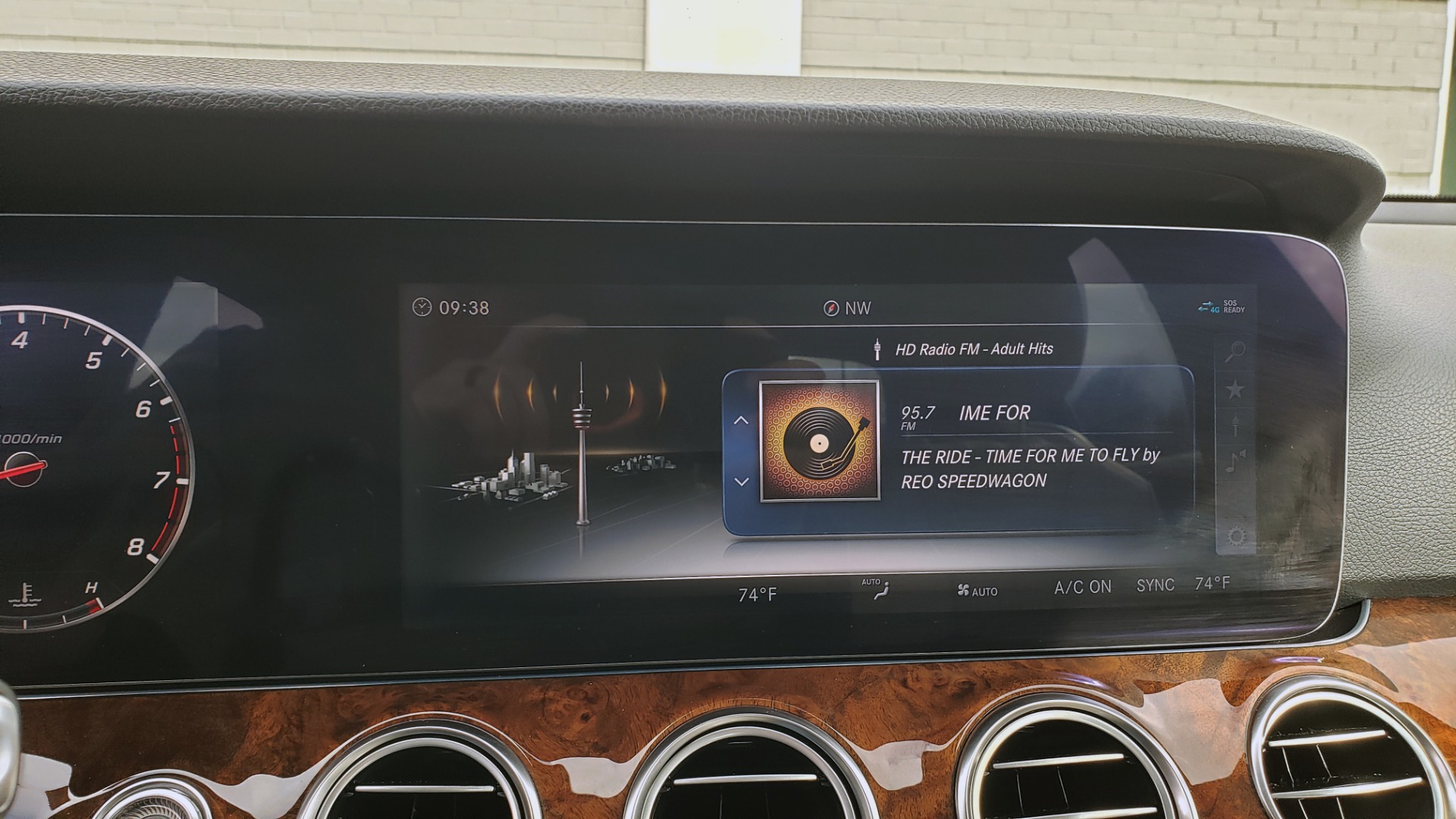 Used 2018 Mercedes-Benz E-CLASS E 300 PREM PKG 2 / NAV / PANO-ROOF / WARMTH & COMFORT PKG for sale Sold at Formula Imports in Charlotte NC 28227 41