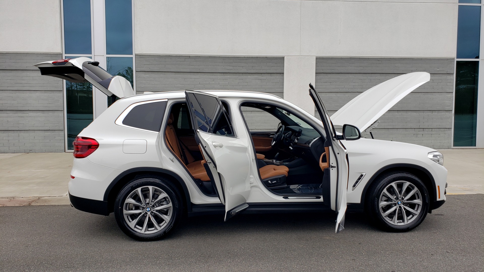 Used 2018 BMW X3 XDRIVE30I / LUX PKG / PREM PKG / CONV PKG / PDC / APPLE CARPLAY for sale Sold at Formula Imports in Charlotte NC 28227 12