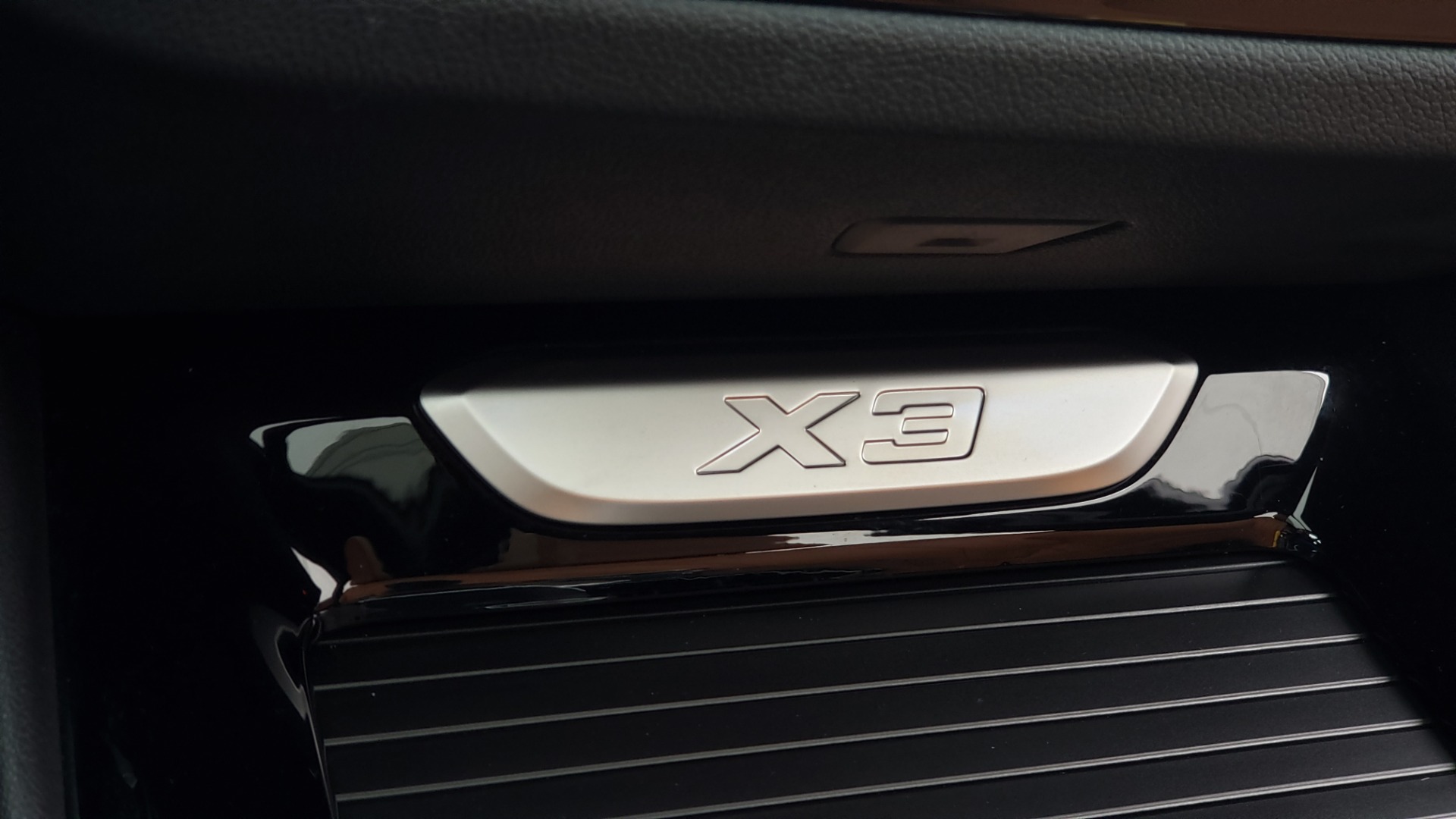 Used 2018 BMW X3 XDRIVE30I / LUX PKG / PREM PKG / CONV PKG / PDC / APPLE CARPLAY for sale Sold at Formula Imports in Charlotte NC 28227 54