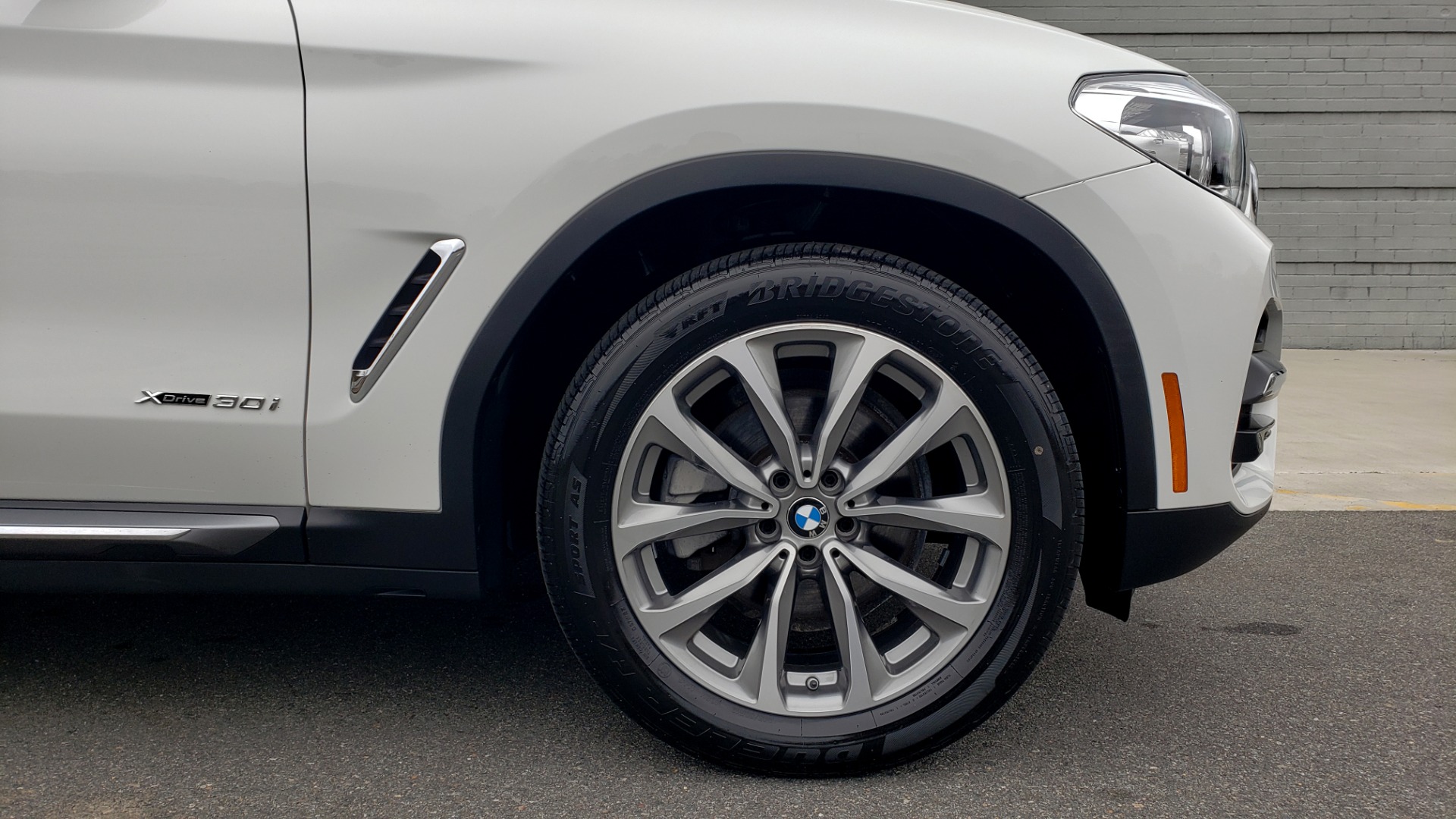 Used 2018 BMW X3 XDRIVE30I / LUX PKG / PREM PKG / CONV PKG / PDC / APPLE CARPLAY for sale Sold at Formula Imports in Charlotte NC 28227 90