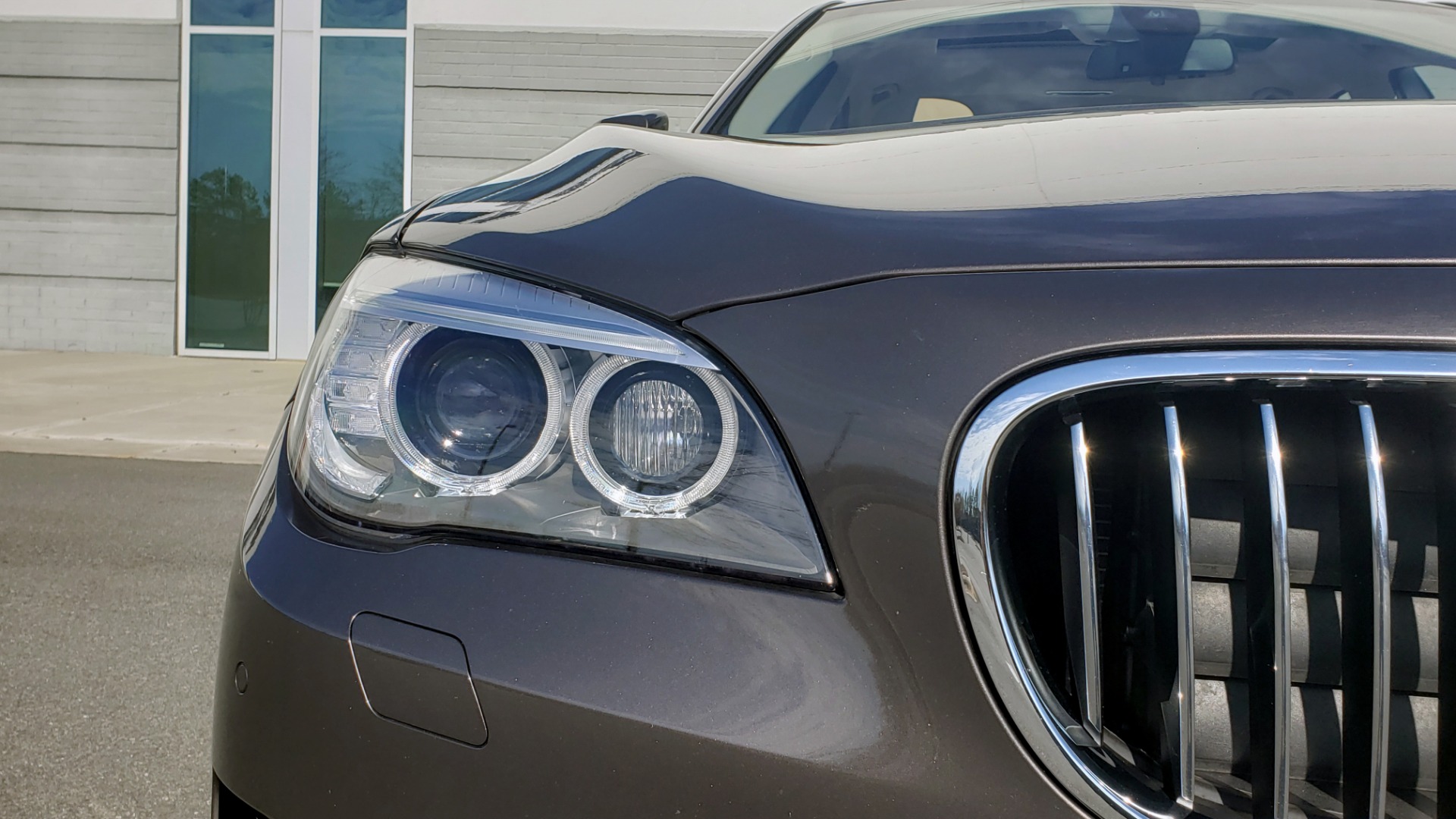 Used 2015 BMW 7 SERIES 740I SEDAN / EXECUTIVE PKG / DRVR ASST PLUS / HEADS-UP for sale Sold at Formula Imports in Charlotte NC 28227 22