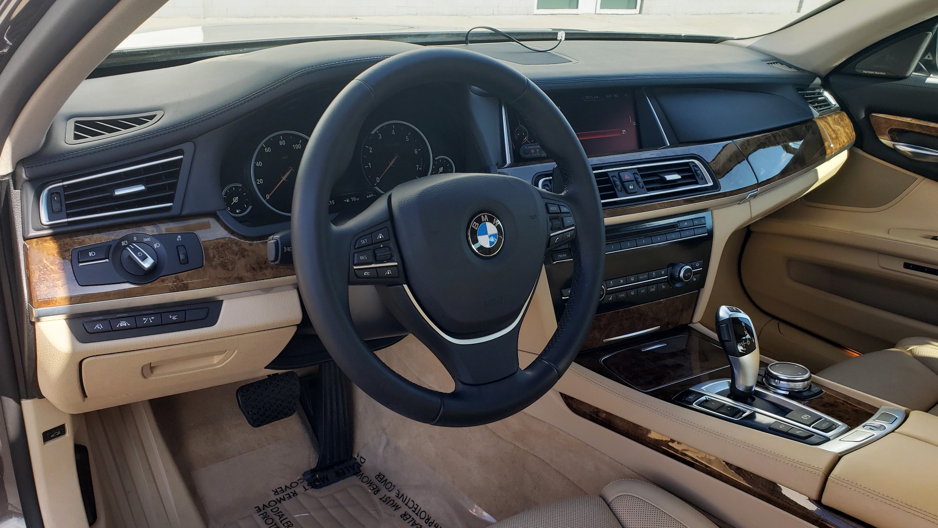 Used 2015 BMW 7 SERIES 740I SEDAN / EXECUTIVE PKG / DRVR ASST PLUS / HEADS-UP for sale Sold at Formula Imports in Charlotte NC 28227 34