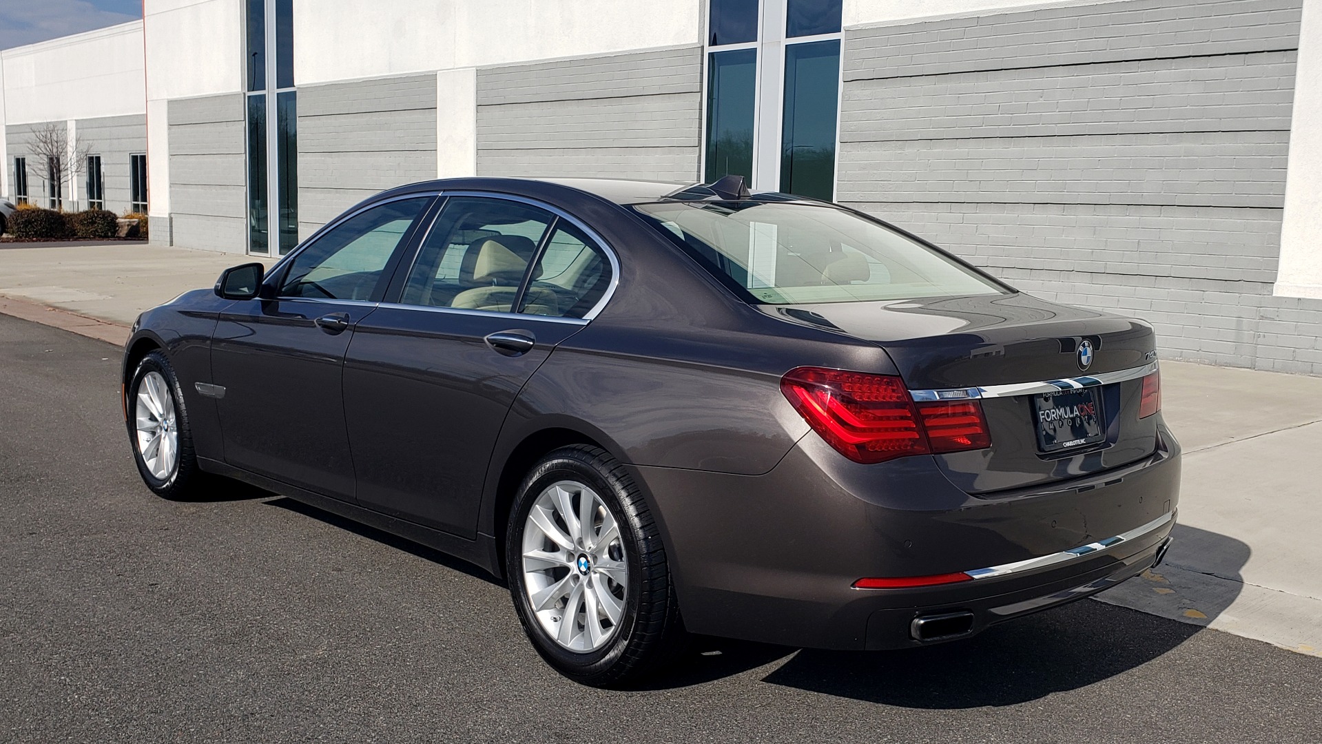 Used 2015 BMW 7 SERIES 740I SEDAN / EXECUTIVE PKG / DRVR ASST PLUS / HEADS-UP for sale Sold at Formula Imports in Charlotte NC 28227 5