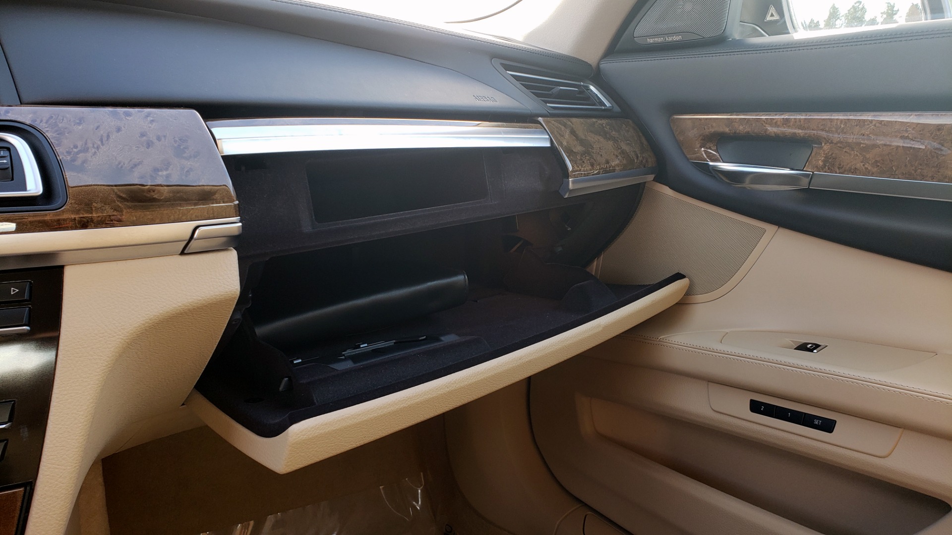 Used 2015 BMW 7 SERIES 740I SEDAN / EXECUTIVE PKG / DRVR ASST PLUS / HEADS-UP for sale Sold at Formula Imports in Charlotte NC 28227 51