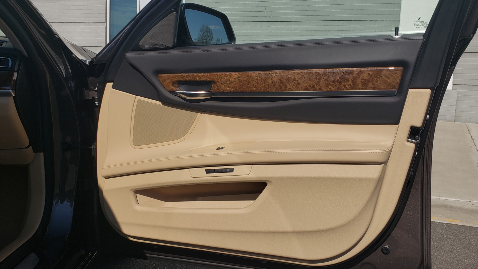 Used 2015 BMW 7 SERIES 740I SEDAN / EXECUTIVE PKG / DRVR ASST PLUS / HEADS-UP for sale Sold at Formula Imports in Charlotte NC 28227 61