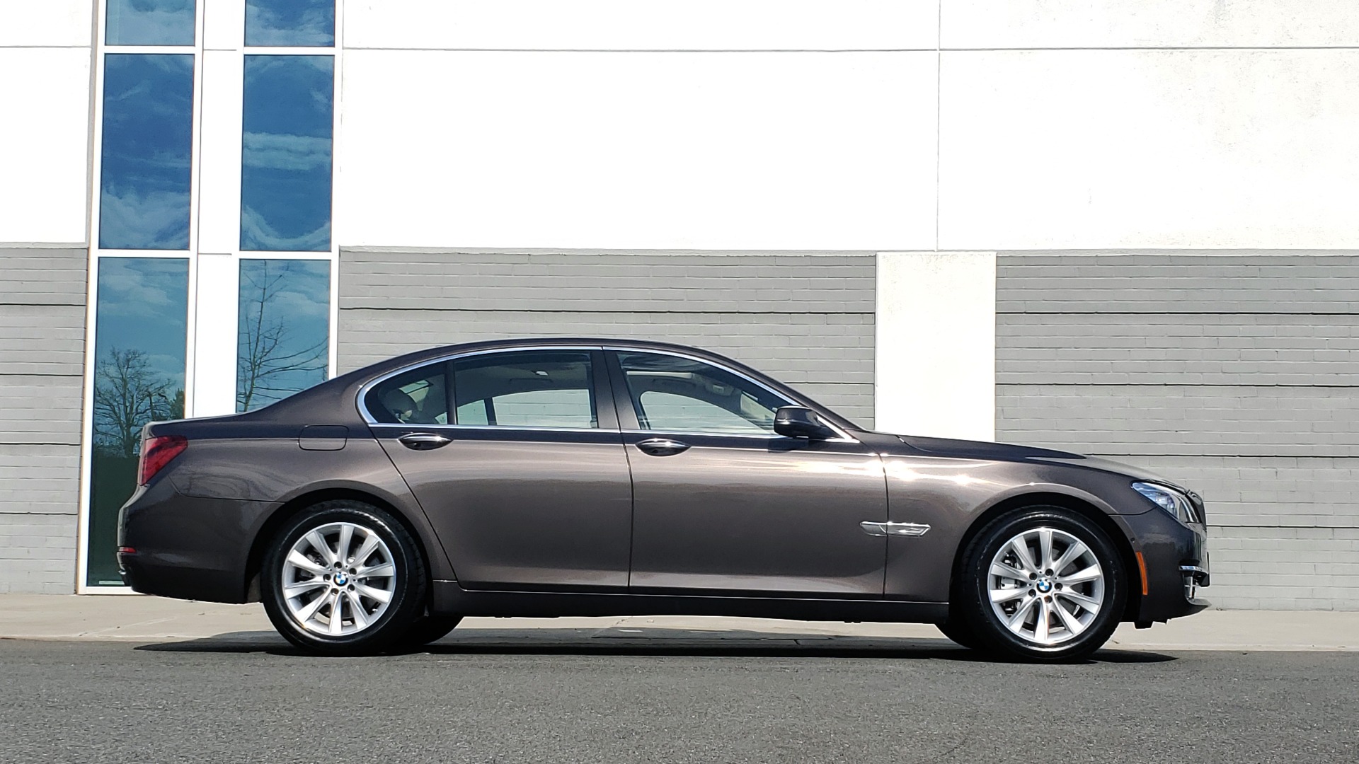 Used 2015 BMW 7 SERIES 740I SEDAN / EXECUTIVE PKG / DRVR