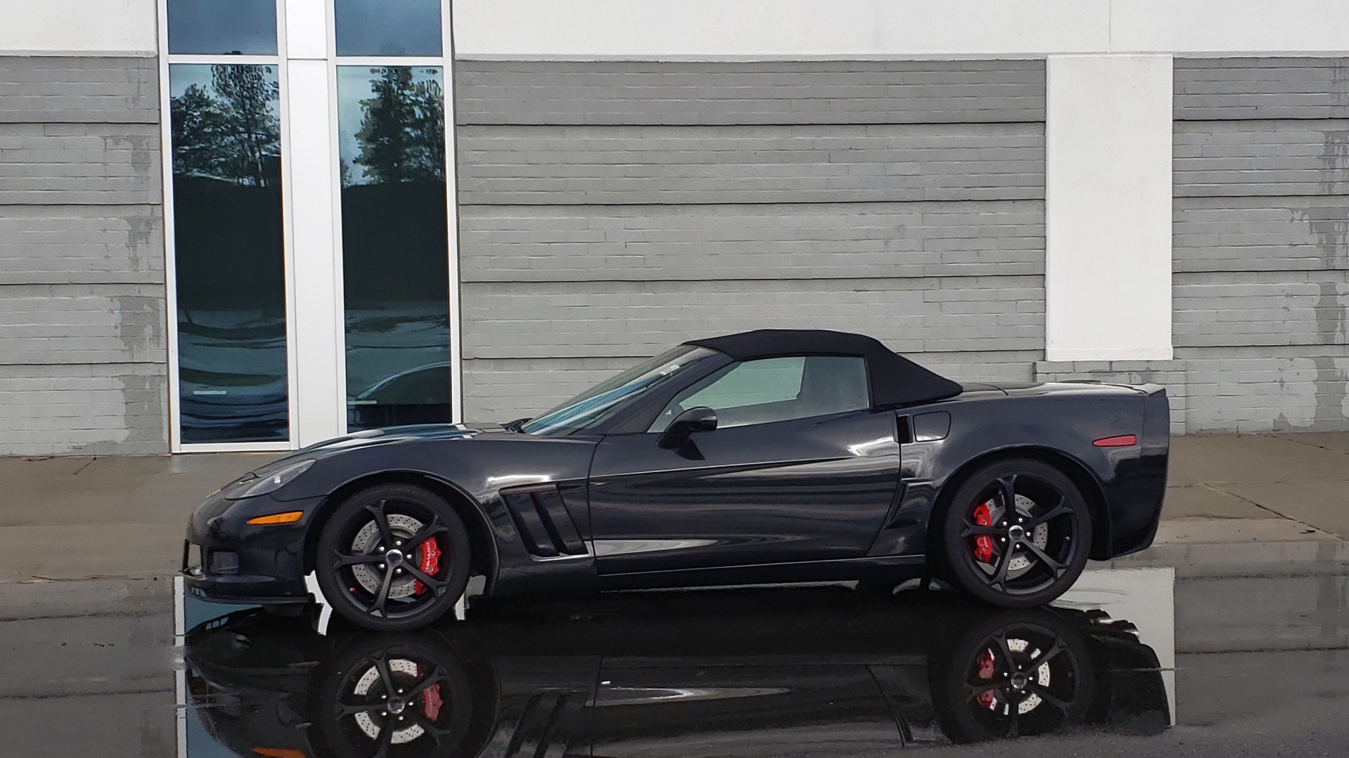 Used 2012 Chevrolet CORVETTE Z16 GRAND SPORT 3LT CONVERTIBLE / 6-SPD AUTO / NAV for sale Sold at Formula Imports in Charlotte NC 28227 3