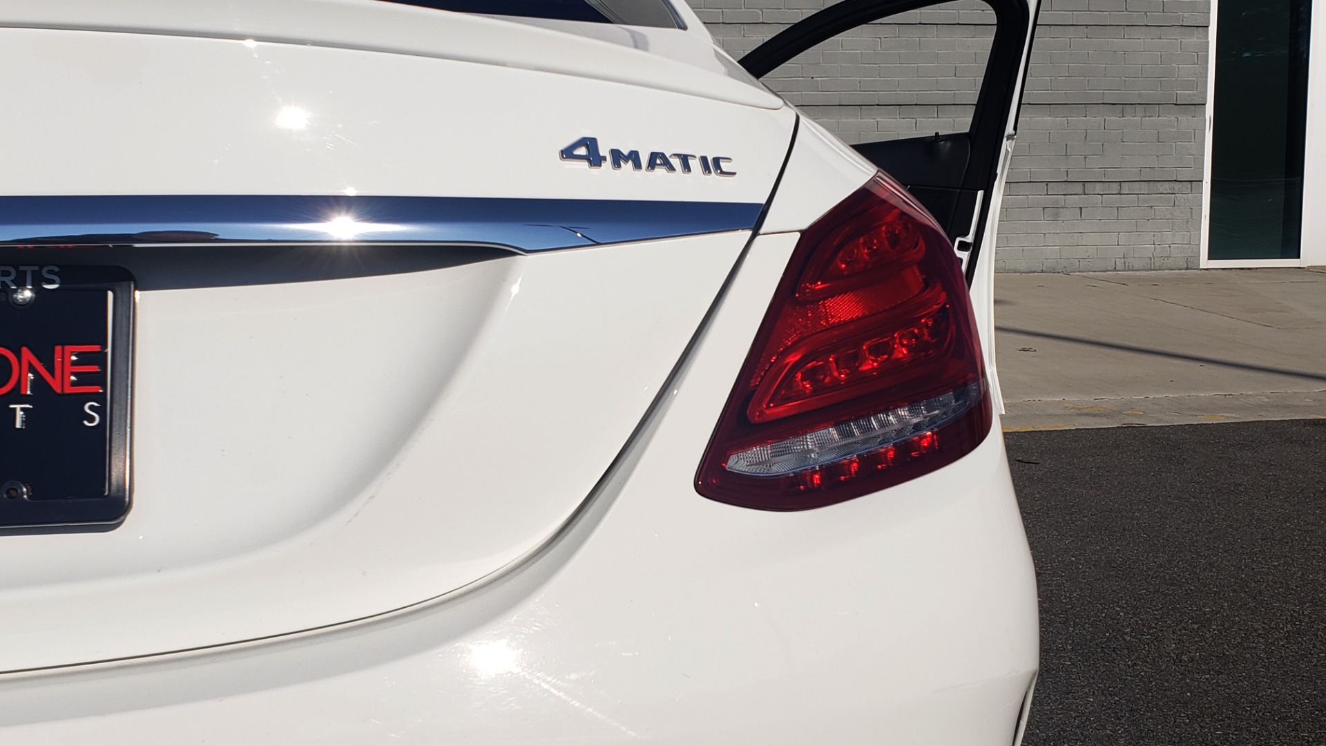 Used 2018 Mercedes-Benz C-Class C 300 PREMIUM / NAV / PANO-ROOF / AMG LINE / MULTIMEDIA for sale Sold at Formula Imports in Charlotte NC 28227 27