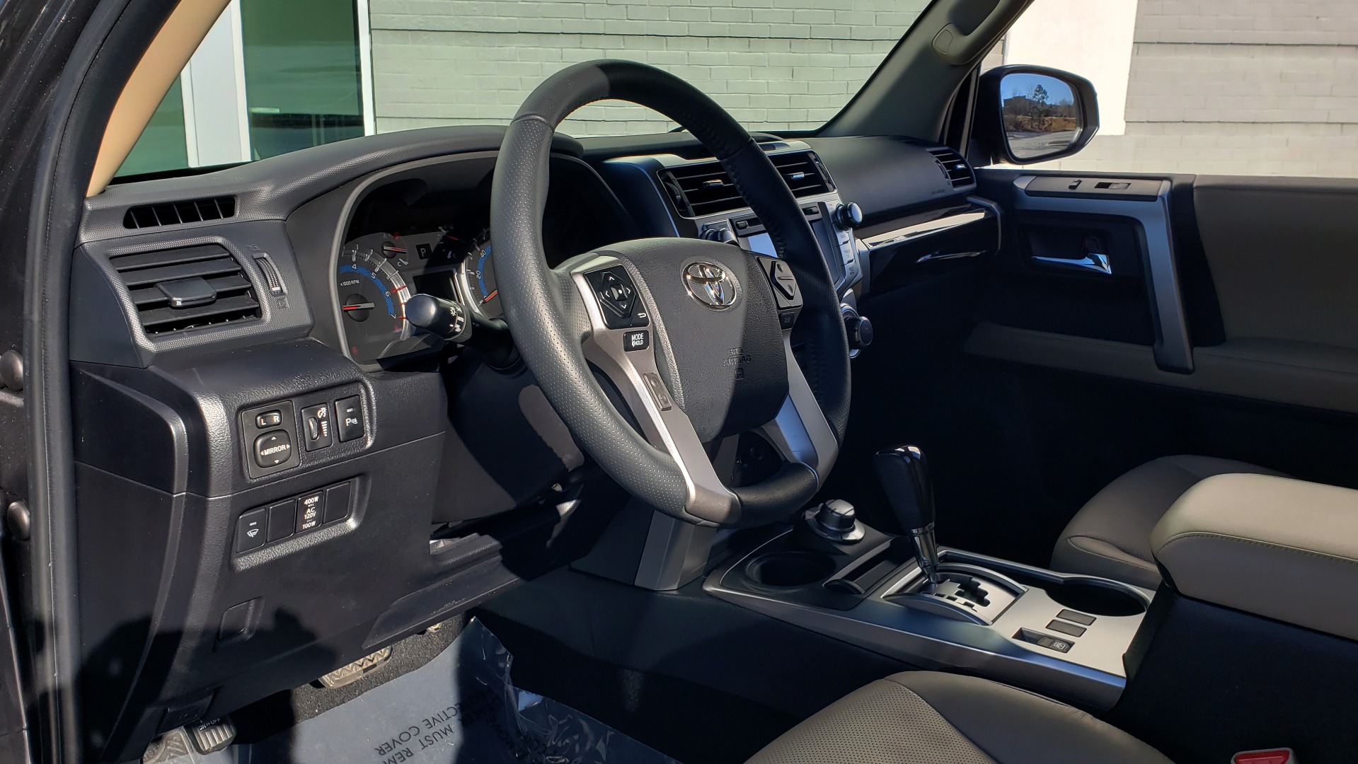 Used 2018 Toyota 4RUNNER LIMITED 4X4 / 4.0 V6 / AUTO / NAV / SUNROOF / REARVIEW for sale Sold at Formula Imports in Charlotte NC 28227 40
