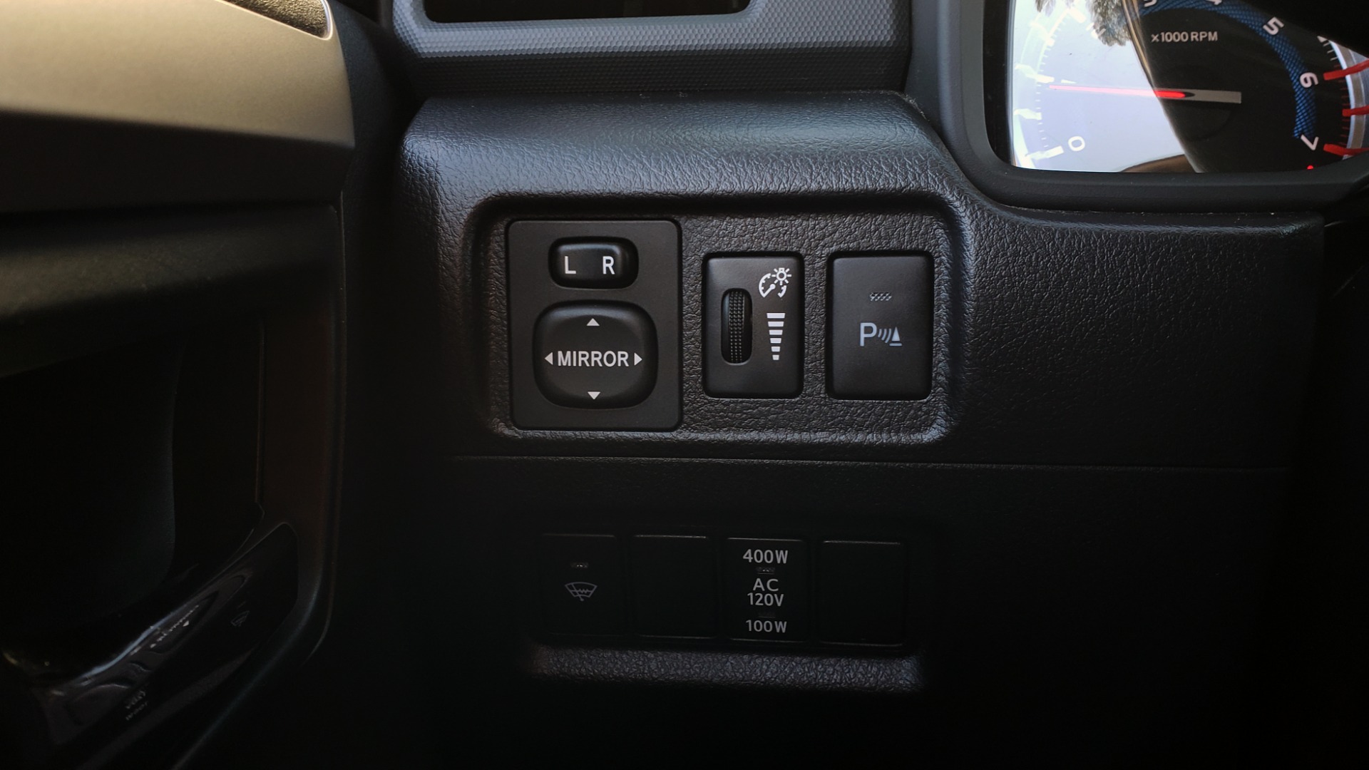 Used 2018 Toyota 4RUNNER LIMITED 4X4 / 4.0 V6 / AUTO / NAV / SUNROOF / REARVIEW for sale Sold at Formula Imports in Charlotte NC 28227 42