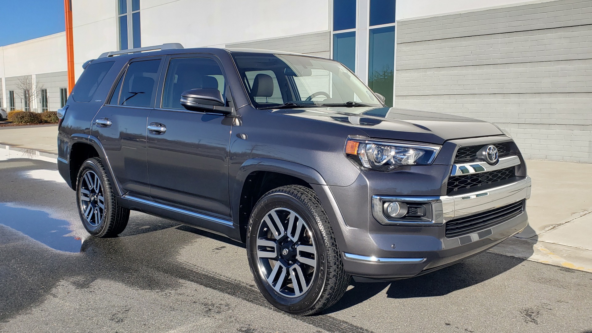 Used 2018 Toyota 4RUNNER LIMITED 4X4 / 4.0 V6 / AUTO / NAV / SUNROOF / REARVIEW for sale Sold at Formula Imports in Charlotte NC 28227 5