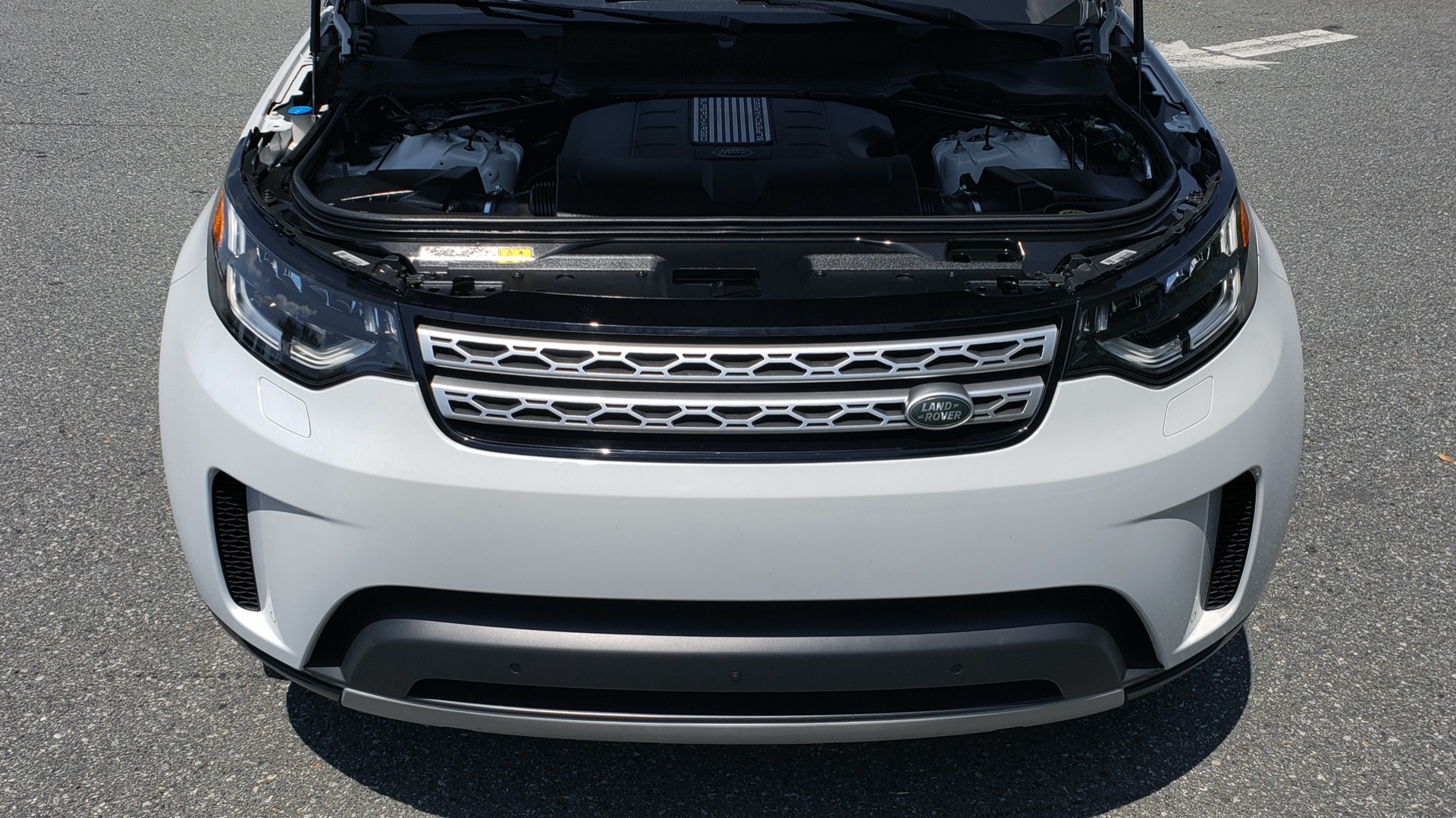 Used 2017 Land Rover DISCOVERY HSE LUXURY / SC V6 / NAV / DRIVE PRO / VISION ASSIST for sale Sold at Formula Imports in Charlotte NC 28227 11