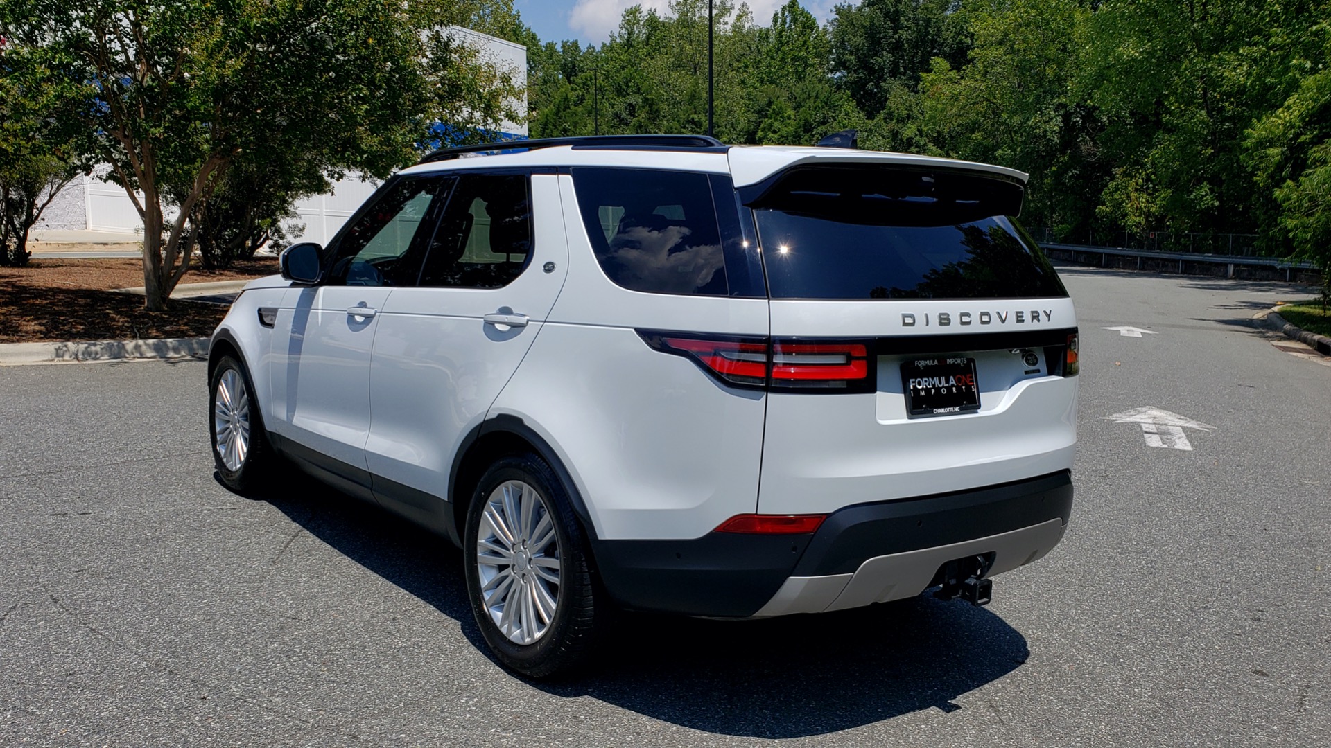 Used 2017 Land Rover DISCOVERY HSE LUXURY / SC V6 / NAV / DRIVE PRO / VISION ASSIST for sale Sold at Formula Imports in Charlotte NC 28227 3