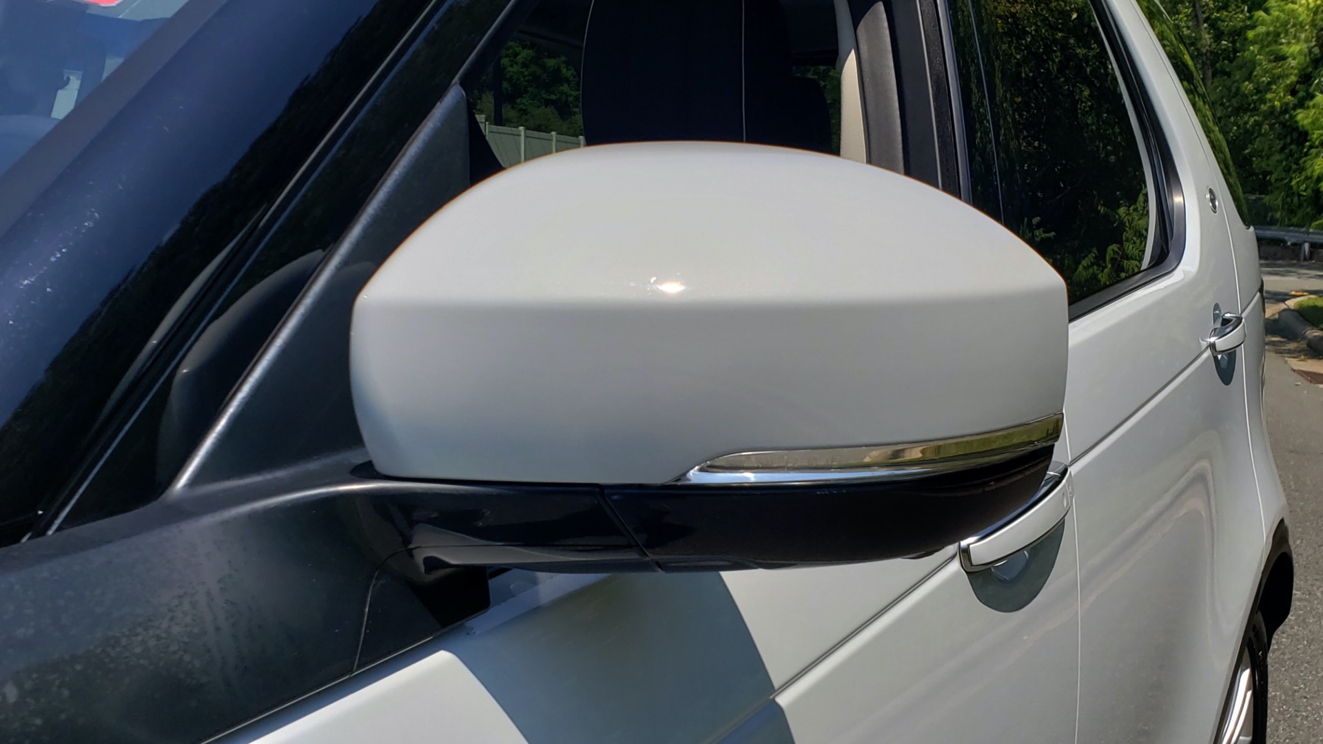 Used 2017 Land Rover DISCOVERY HSE LUXURY / SC V6 / NAV / DRIVE PRO / VISION ASSIST for sale Sold at Formula Imports in Charlotte NC 28227 32