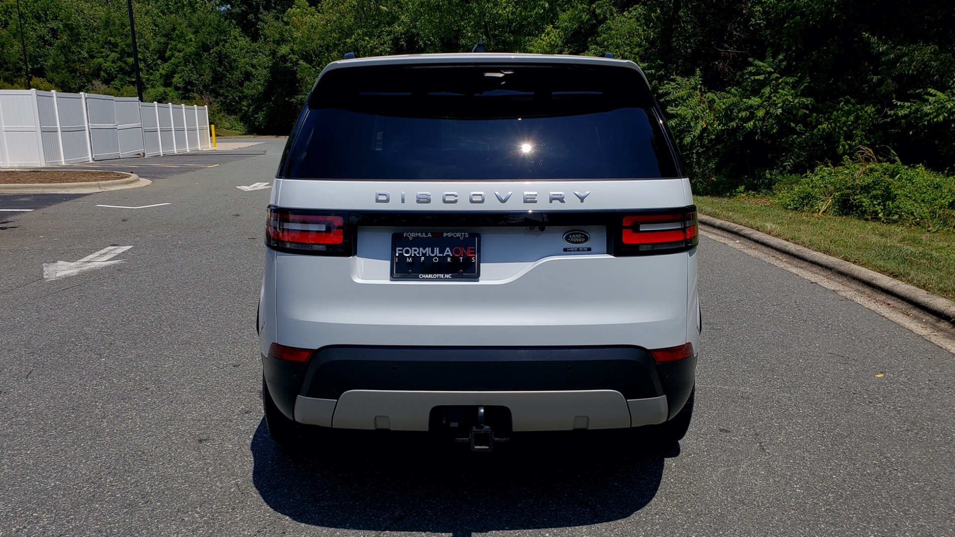 Used 2017 Land Rover DISCOVERY HSE LUXURY / SC V6 / NAV / DRIVE PRO / VISION ASSIST for sale Sold at Formula Imports in Charlotte NC 28227 34