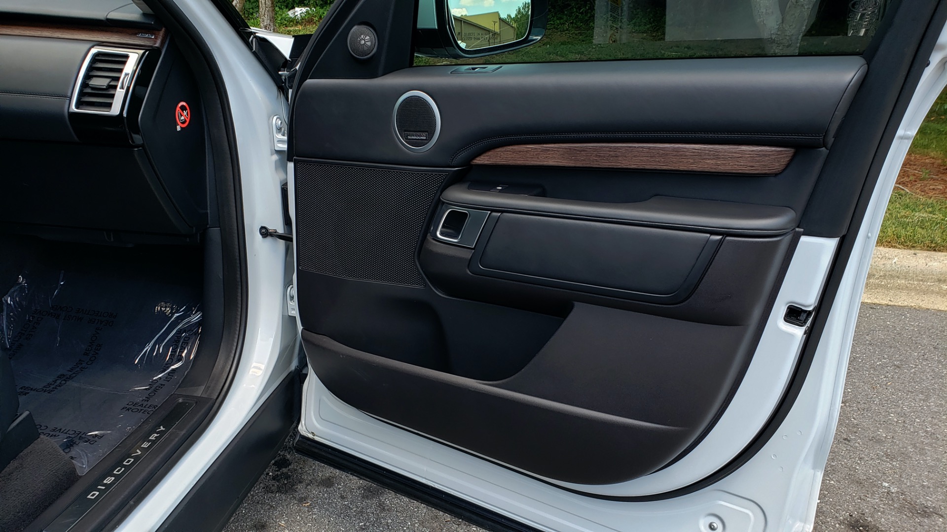 Used 2017 Land Rover DISCOVERY HSE LUXURY / SC V6 / NAV / DRIVE PRO / VISION ASSIST for sale Sold at Formula Imports in Charlotte NC 28227 70