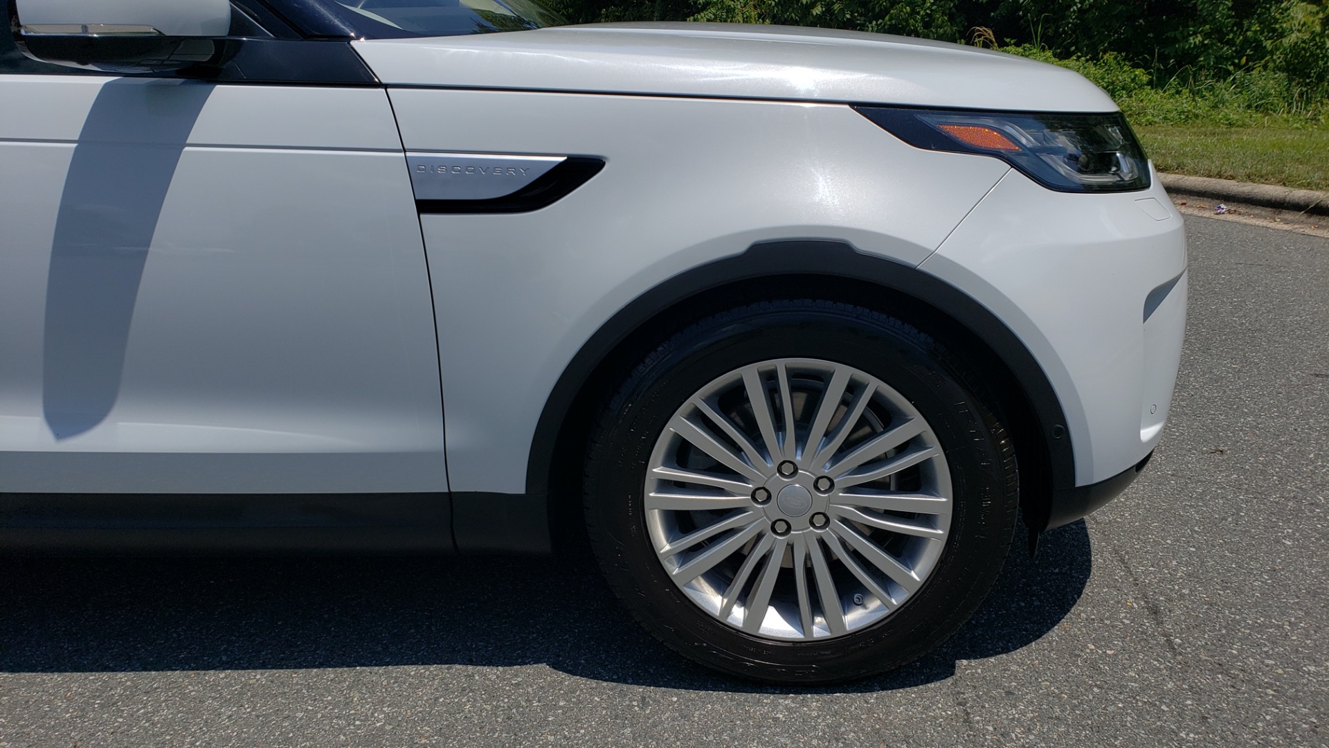 Used 2017 Land Rover DISCOVERY HSE LUXURY / SC V6 / NAV / DRIVE PRO / VISION ASSIST for sale Sold at Formula Imports in Charlotte NC 28227 90
