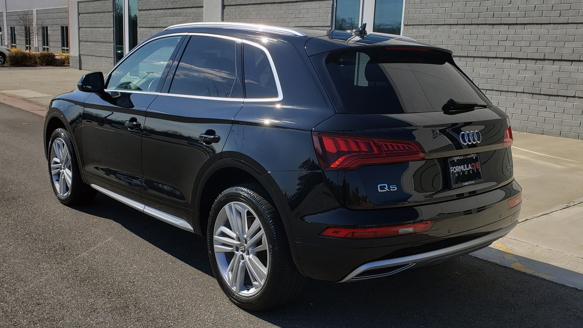 Used 2018 Audi Q5 PREMIUM PLUS / NAV / PANO-ROOF / CLD WTHR / REARVIEW for sale Sold at Formula Imports in Charlotte NC 28227 5