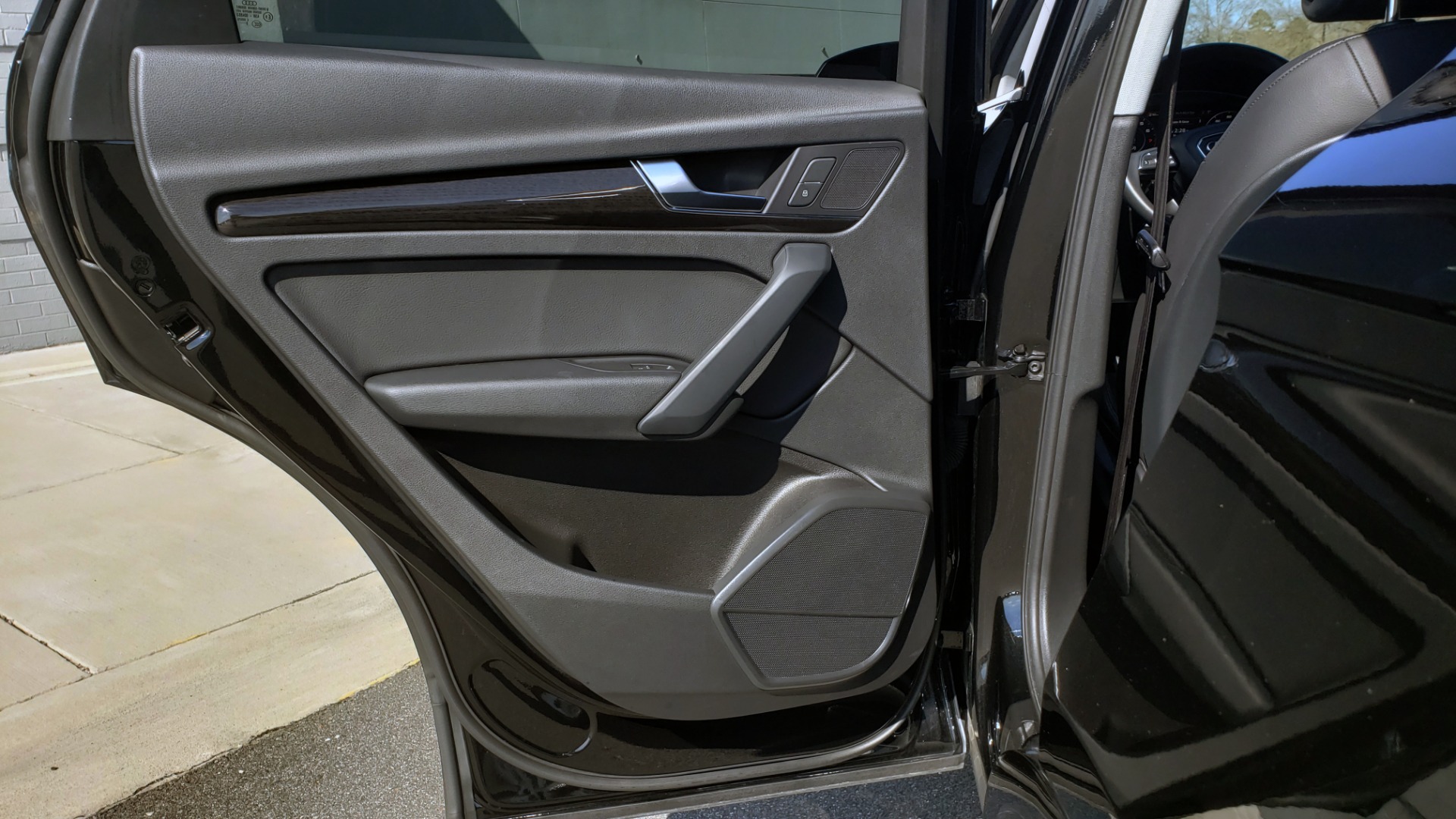 Used 2018 Audi Q5 PREMIUM PLUS / NAV / PANO-ROOF / CLD WTHR / REARVIEW for sale Sold at Formula Imports in Charlotte NC 28227 59
