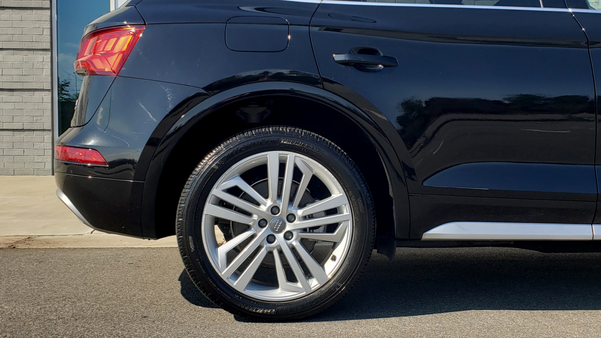 Used 2018 Audi Q5 PREMIUM PLUS / NAV / PANO-ROOF / CLD WTHR / REARVIEW for sale Sold at Formula Imports in Charlotte NC 28227 85