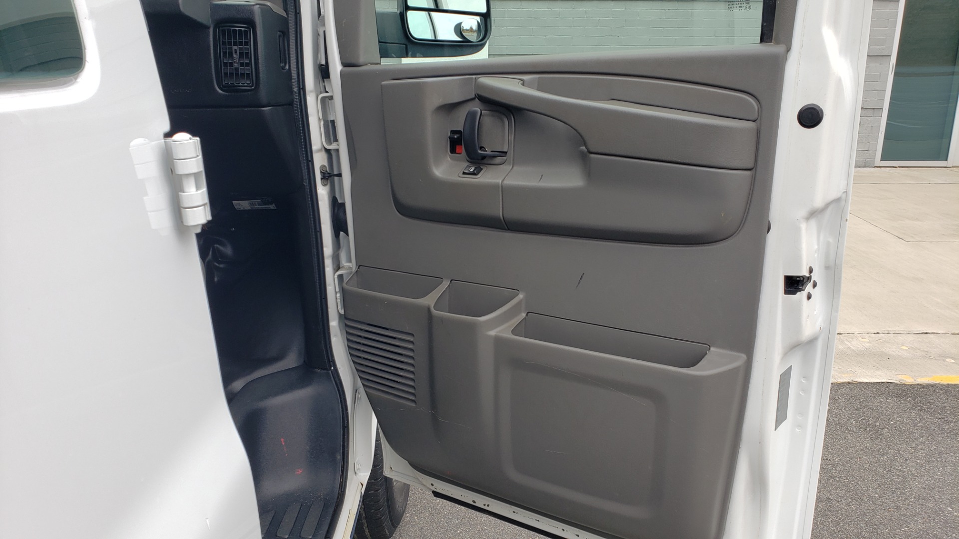 Used 2013 Chevrolet EXPRESS CARGO VAN 2500 / 135IN WB / STORAGE RACKS / RUNS GREAT for sale Sold at Formula Imports in Charlotte NC 28227 44