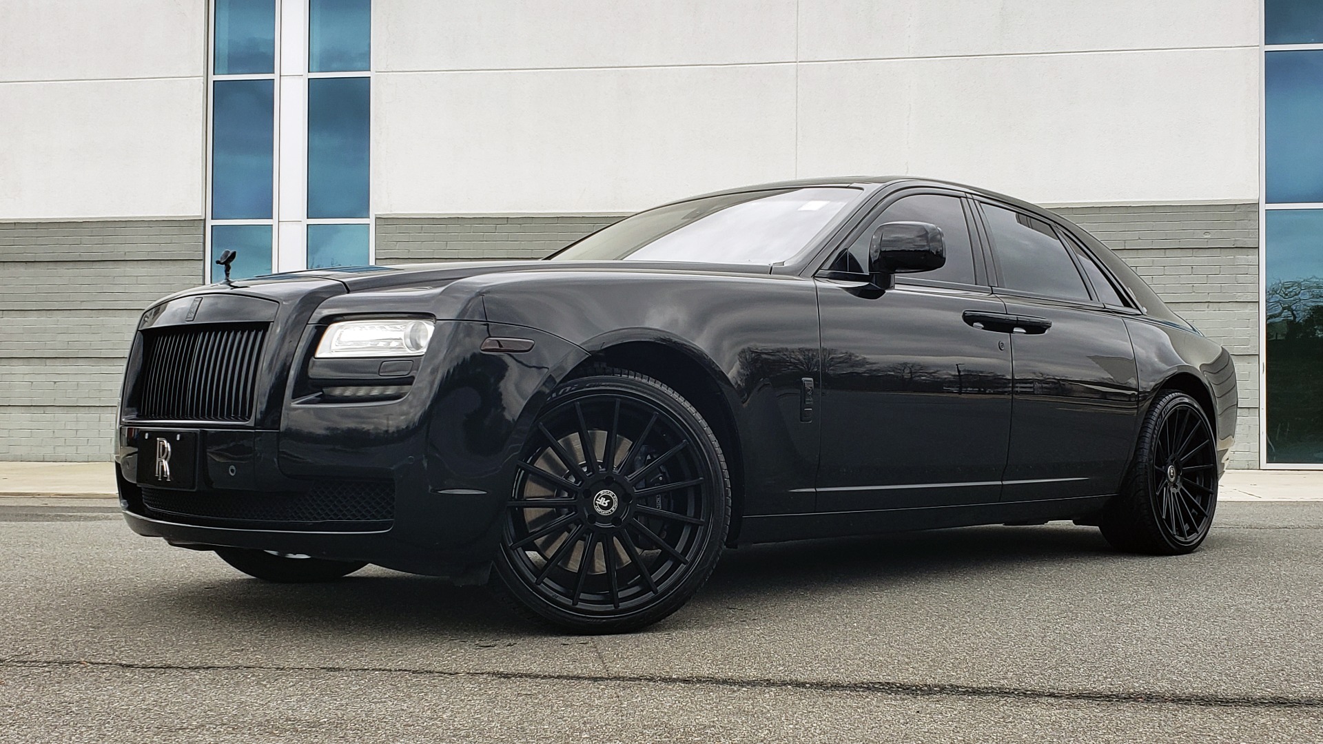Used 2010 Rolls-Royce GHOST 6.6L TURBO V12 (563HP) / NAV / SUNROOF / SUICIDE DOORS for sale Sold at Formula Imports in Charlotte NC 28227 2