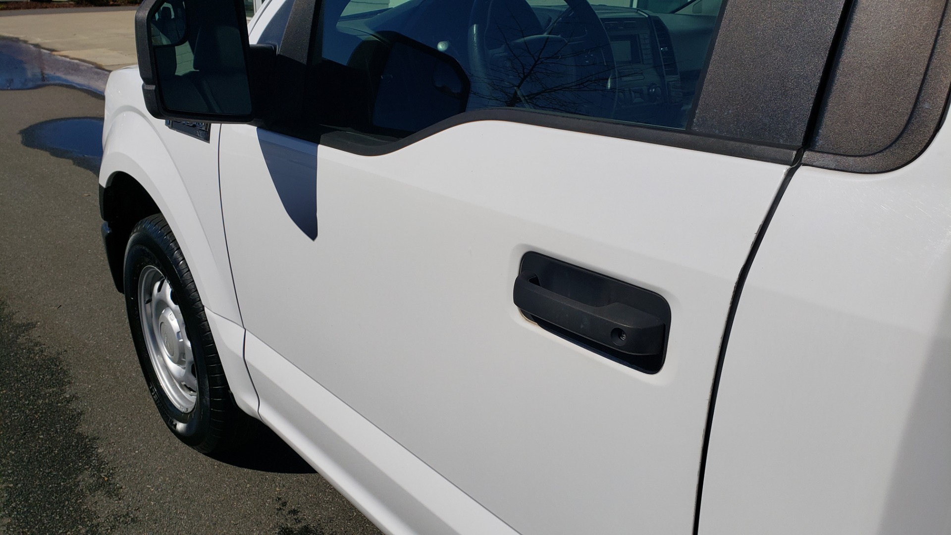 Used 2016 Ford F-150 XL / 2WD / V6 / AUTO / LONG BED / 141IN WB / WORK TRUCK for sale Sold at Formula Imports in Charlotte NC 28227 10