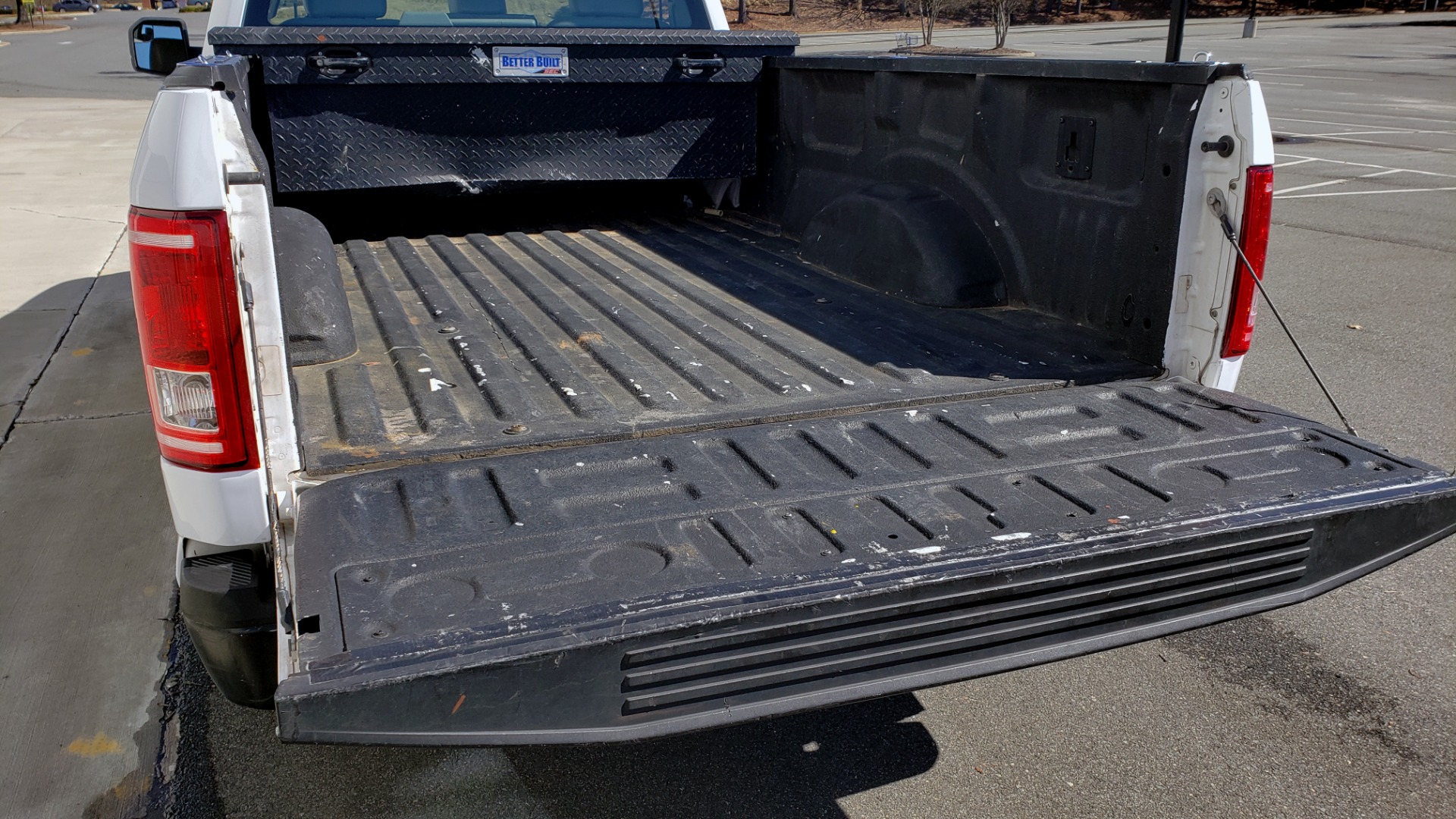 Used 2016 Ford F-150 XL / 2WD / V6 / AUTO / LONG BED / 141IN WB / WORK TRUCK for sale Sold at Formula Imports in Charlotte NC 28227 17